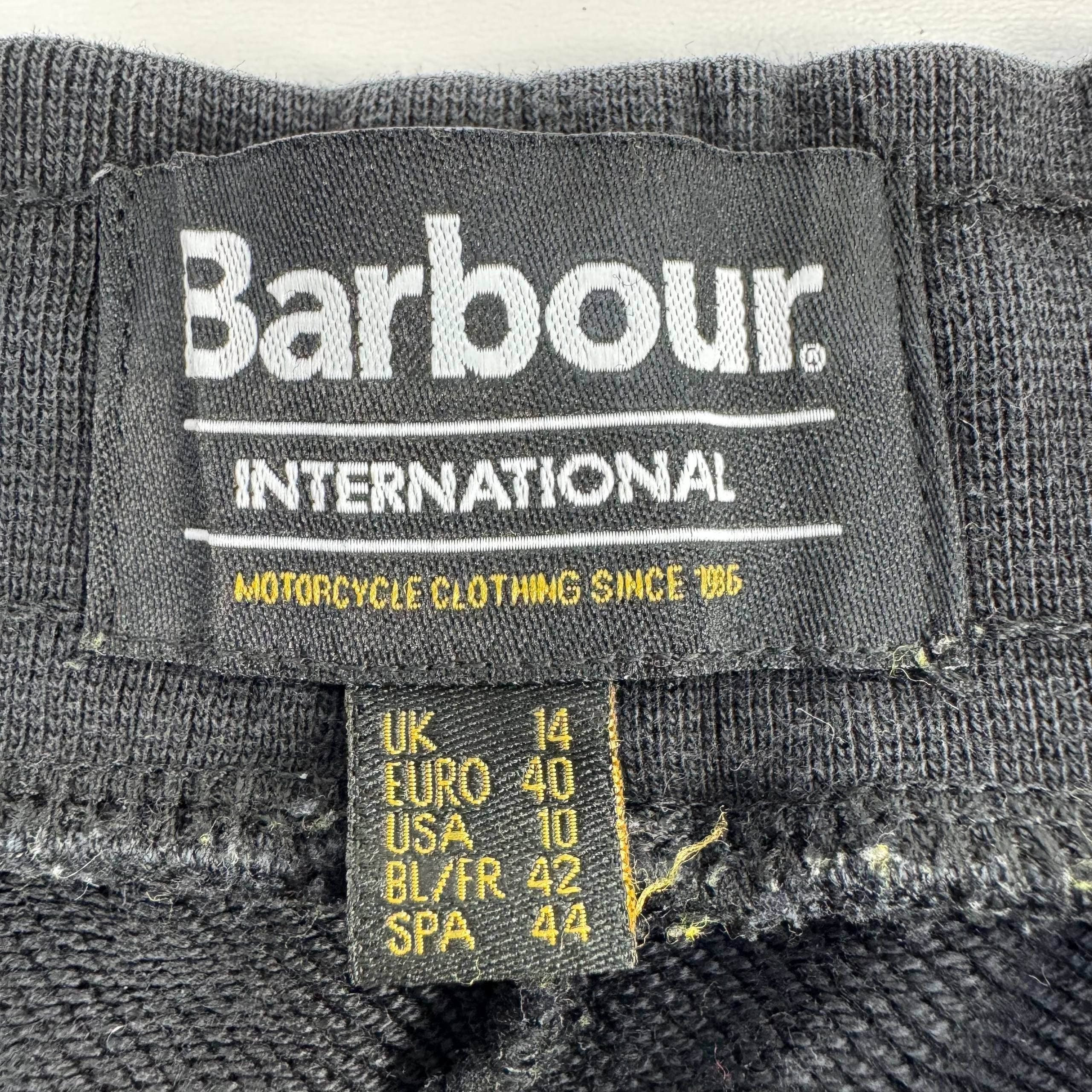 Barbour Barbour International Women's Sweat Shorts Navy Size UK14 Size 32" / US 10 / IT 46 - 3 Thumbnail