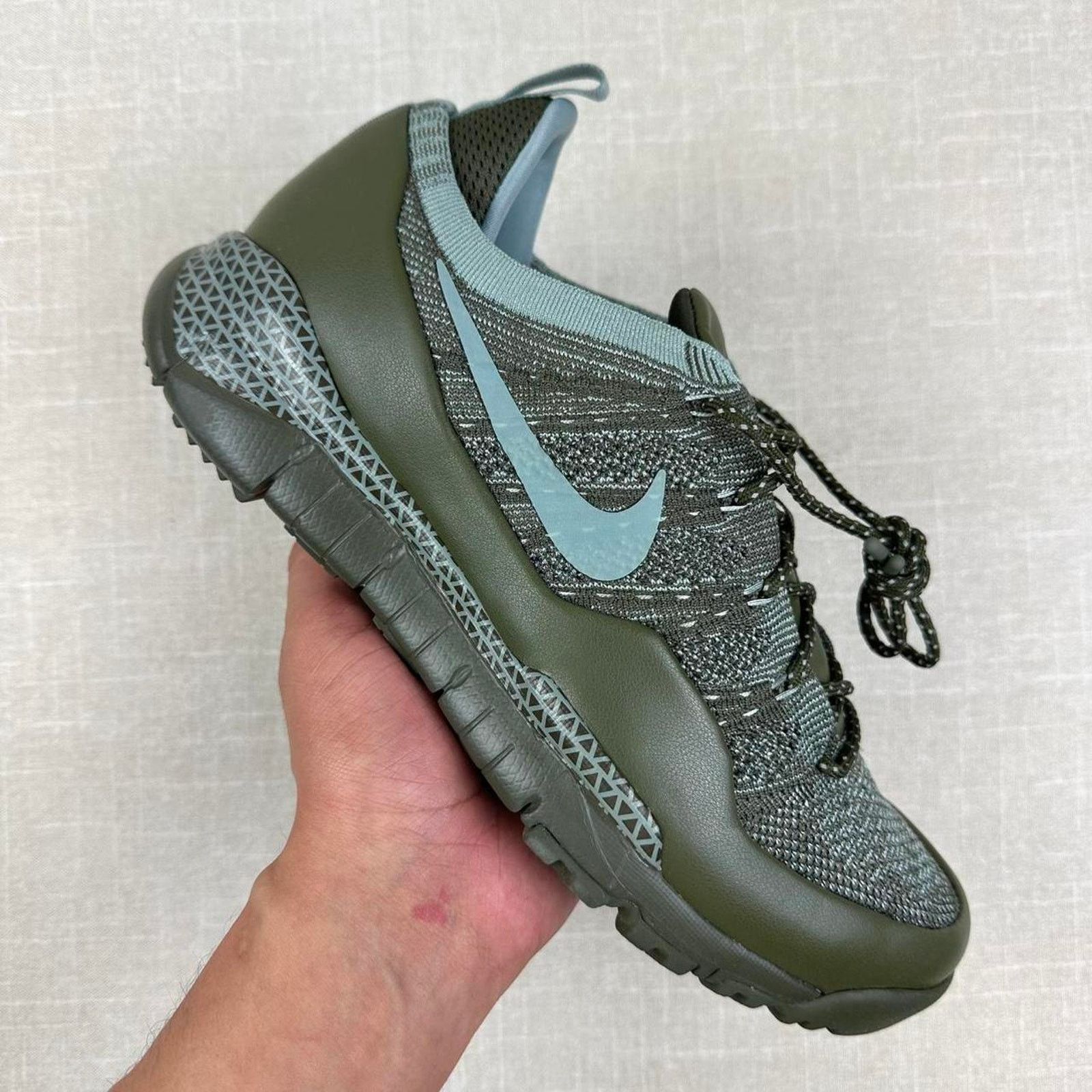 Nike 2017 Nike Lupinek Flyknit Low "Cargo Khaki" Men 10.5 Size US 10.5 / EU 43-44 - 1 Thumbnail