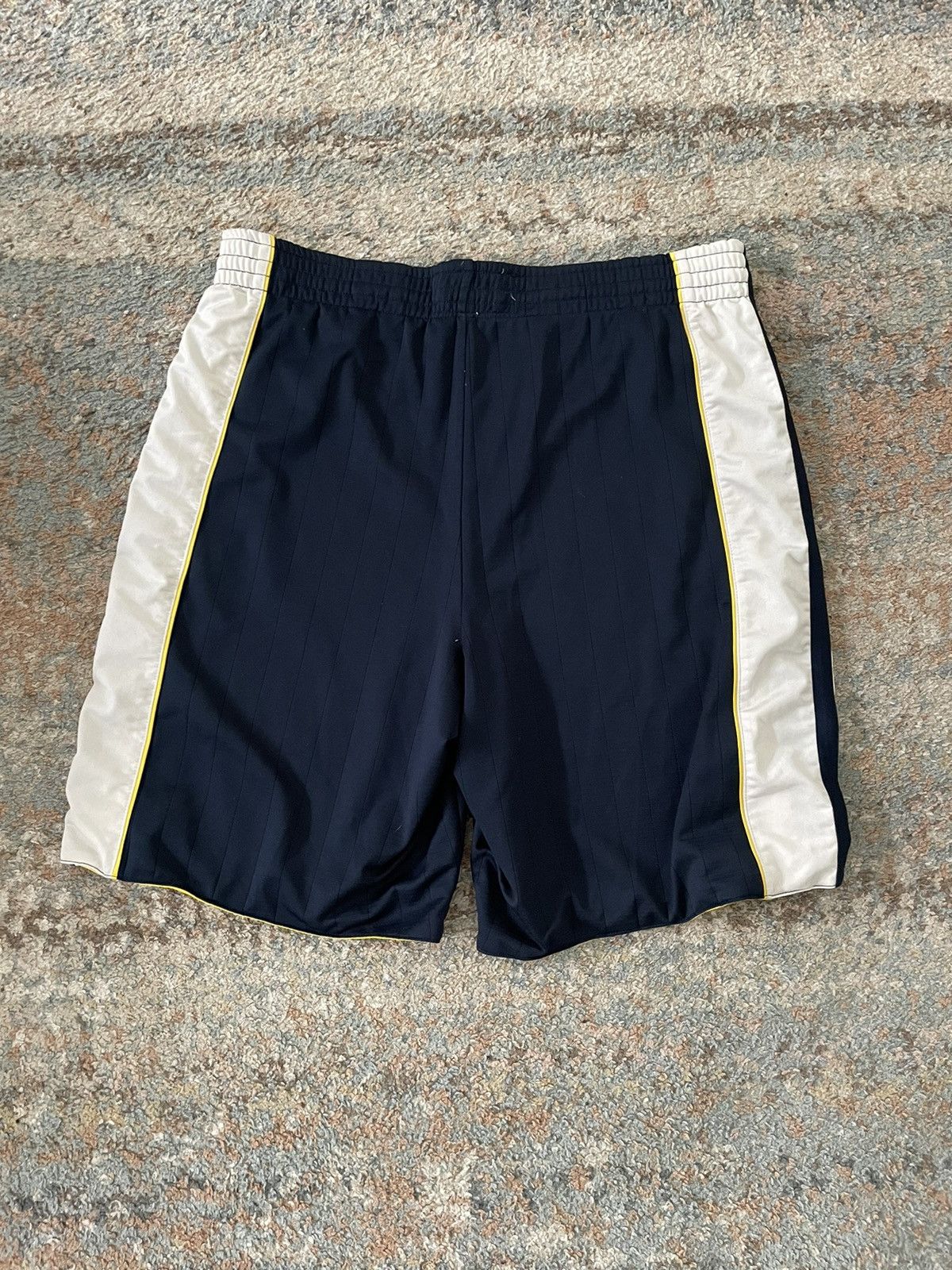 Nike × Vintage VTG Nike Reversible Y2K Dazzle Shorts XL Rare Silky 2000 Size US 34 / EU 50 - 4 Thumbnail