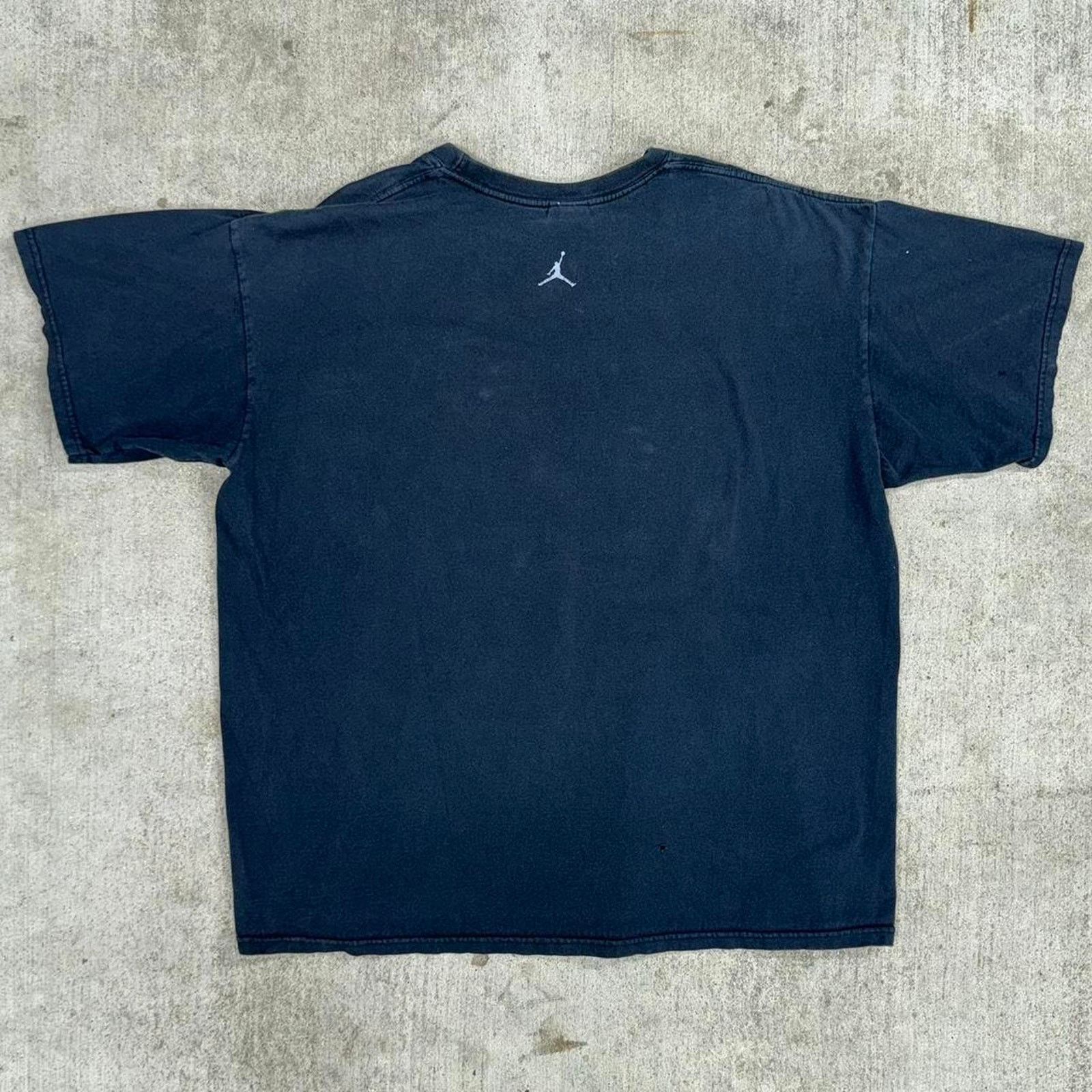 Jordan Brand Vintage 2000s nike air jordan t-shirt Size US XL / EU 56 / 4 - 3 Thumbnail