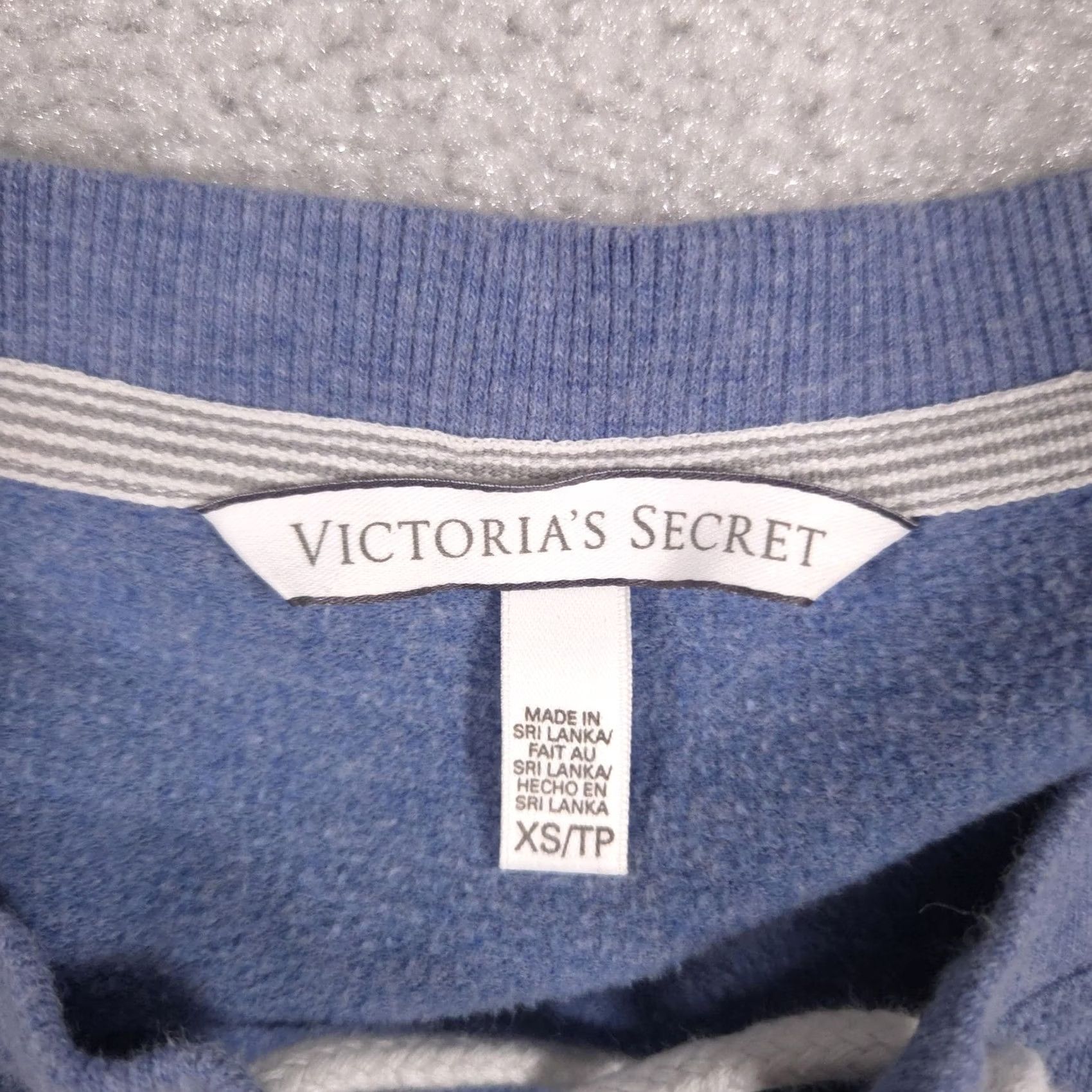 Victoria's Secret Victoria's Secret Sweatshirt Womens XS Blue Lace Up Neck Kangaroo Pocket Fleece Size XS / US 0-2 / IT 36-38 - 5 Thumbnail
