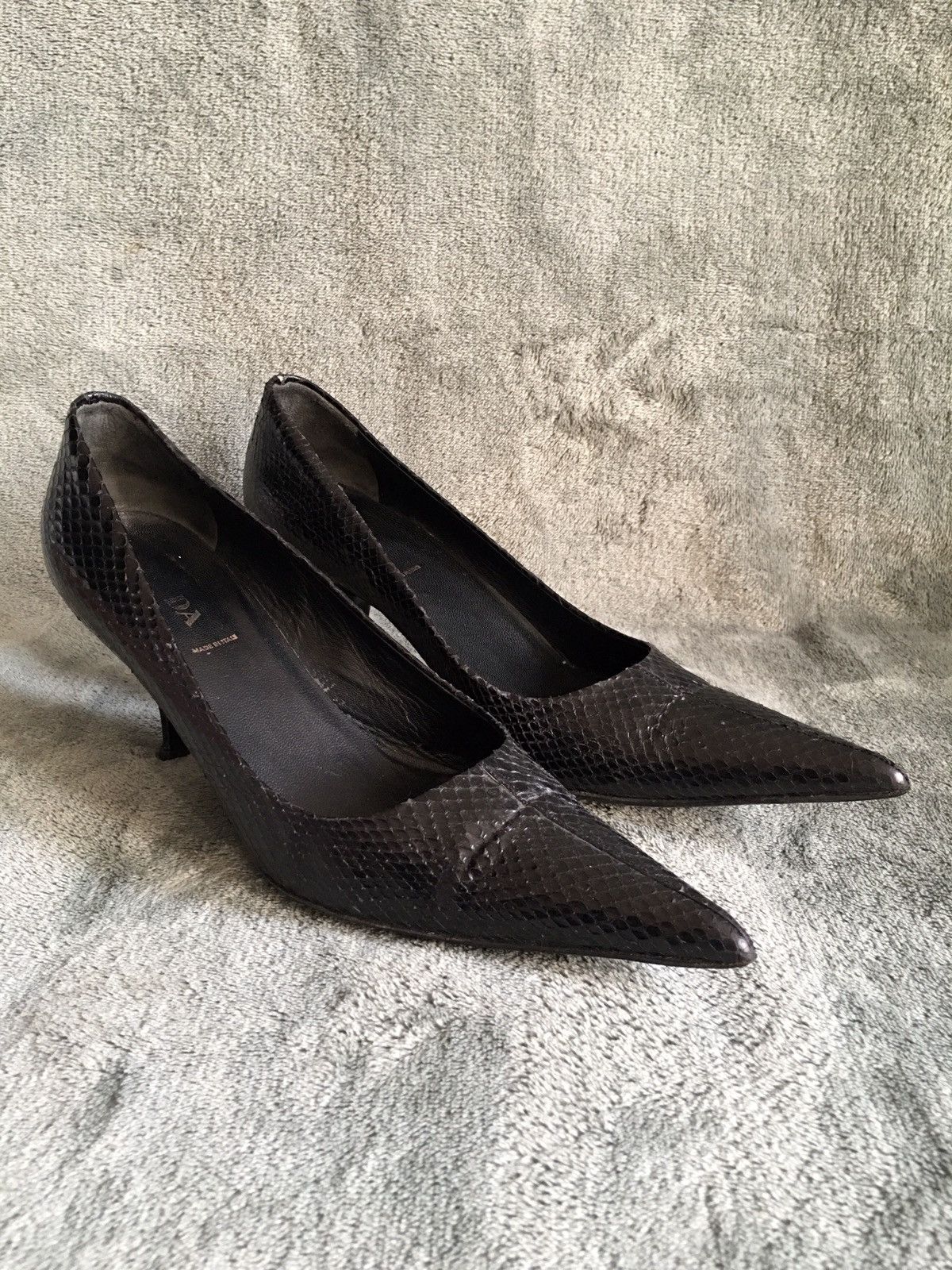 Prada PRADA Black Leather Snake Design Heels Pumps Size EU 39 Size US 9 / IT 39 - 2 Thumbnail