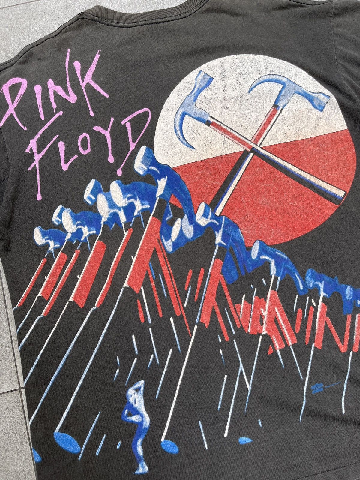 Pink Floyd × Vintage Vintage Pink Floyd The Wall OVP 1994 Size US XL / EU 56 / 4 - 4 Thumbnail