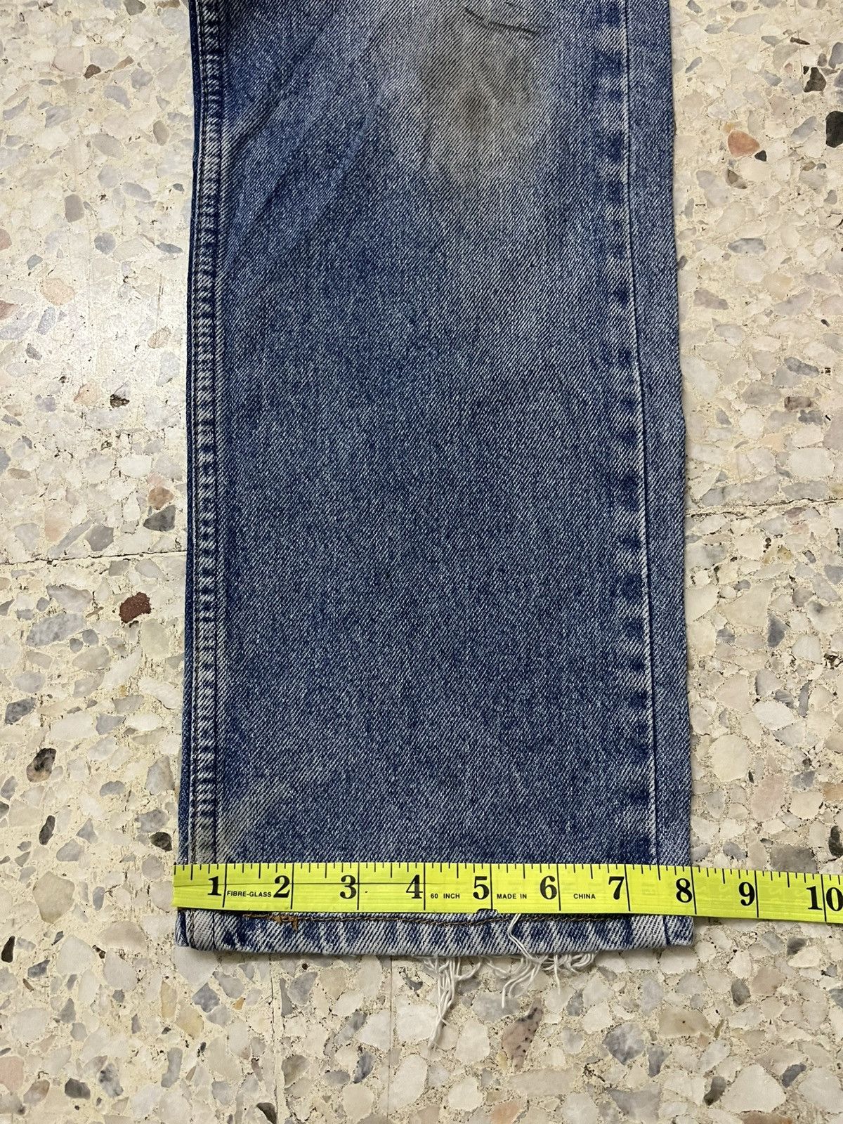 Levi's Vintage Clothing Vintage Levi’s 505 distressed 90s light blue wash jeans Size US 32 / EU 48 - 15 Thumbnail