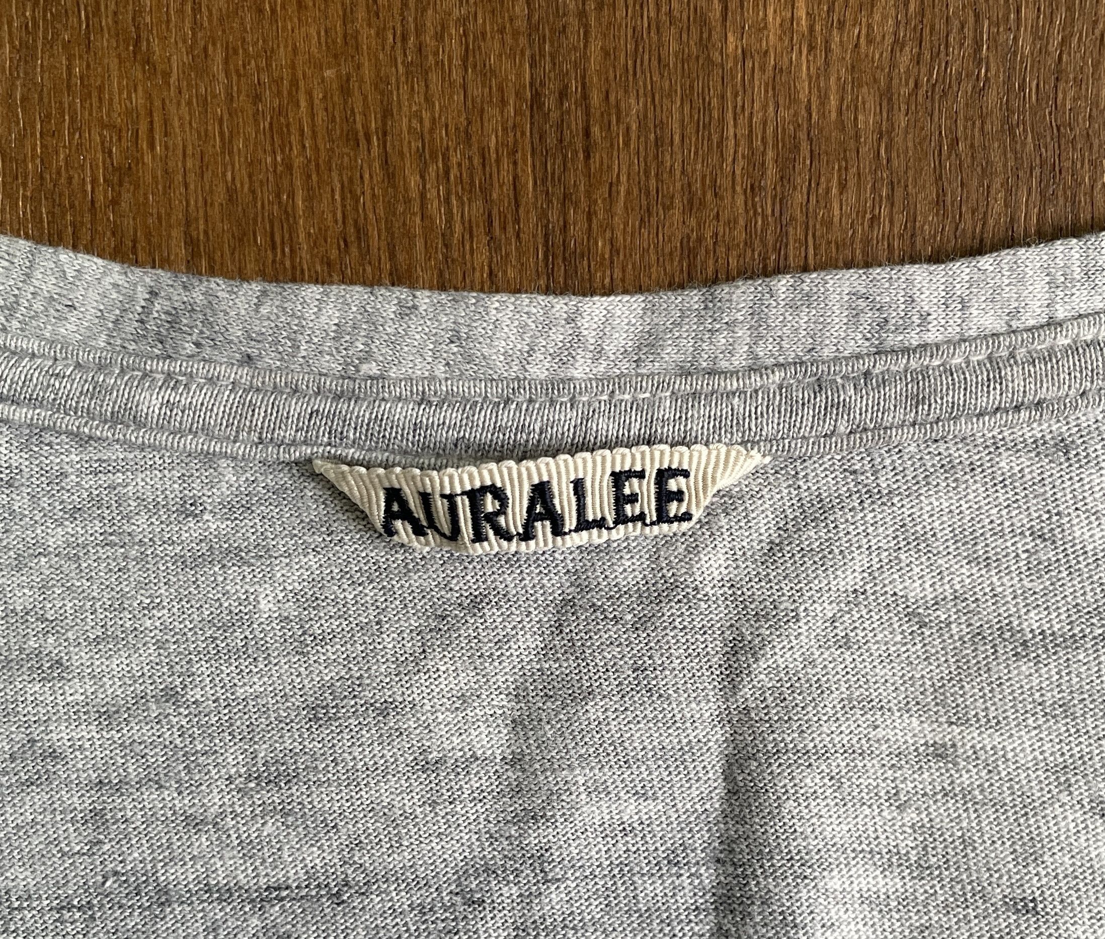 Auralee AURALEE V Neck tee Made in Japan Size US S / EU 44-46 / 1 - 3 Thumbnail
