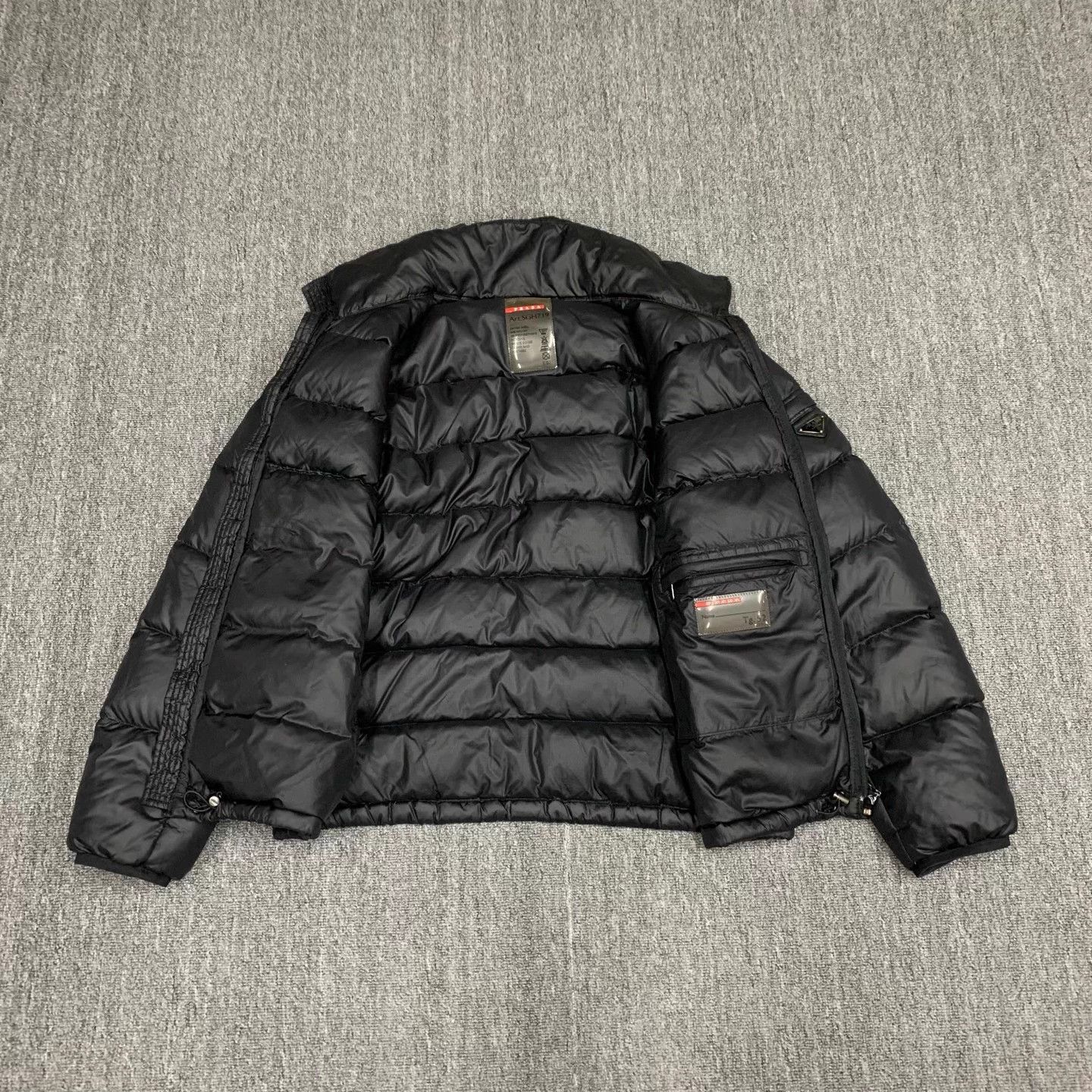 Prada PRADA Black Triangle Logo Puffer Jacket EU52 Size US L / EU 52-54 / 3 - 6 Thumbnail
