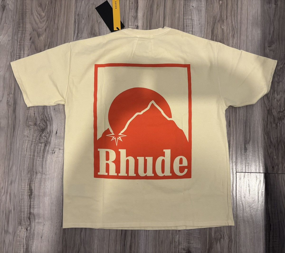 Rhude Rhude Mountain Logo T-Shirt Cream / Red Size S NWT Size US S / EU 44-46 / 1 - 2 Thumbnail