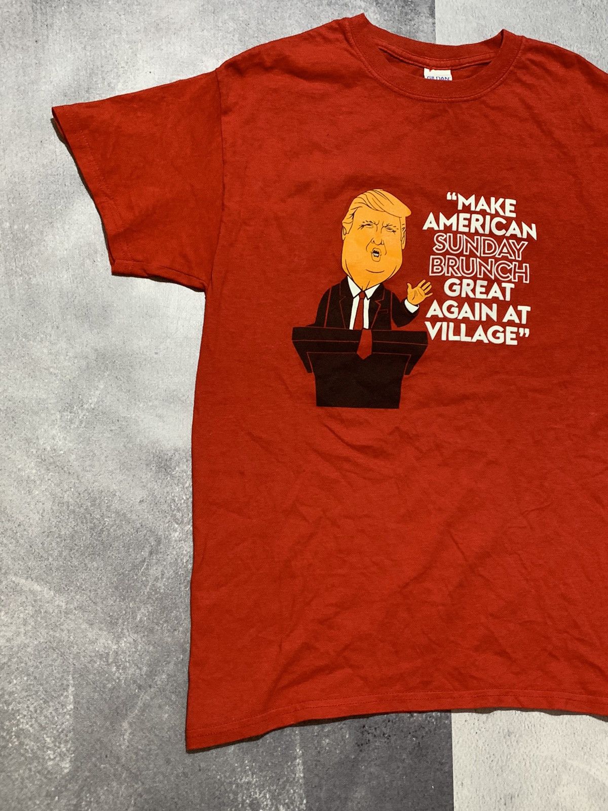 Vintage Vintage Y2K Donald Trump humour tee big logo size M Size US M / EU 48-50 / 2 - 2 Thumbnail