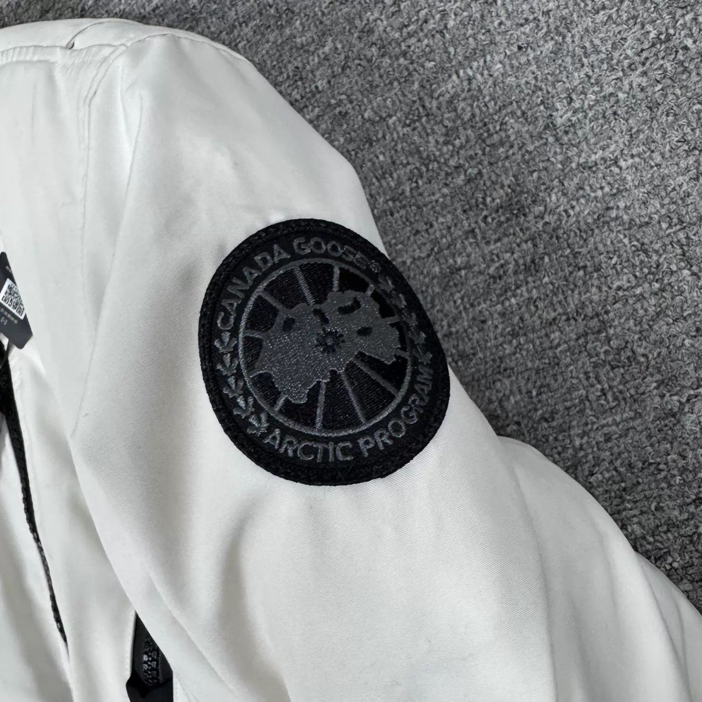 Canada Goose Canada Goose Black Label White TechFlight S 98 New Size US S / EU 44-46 / 1 - 4 Thumbnail