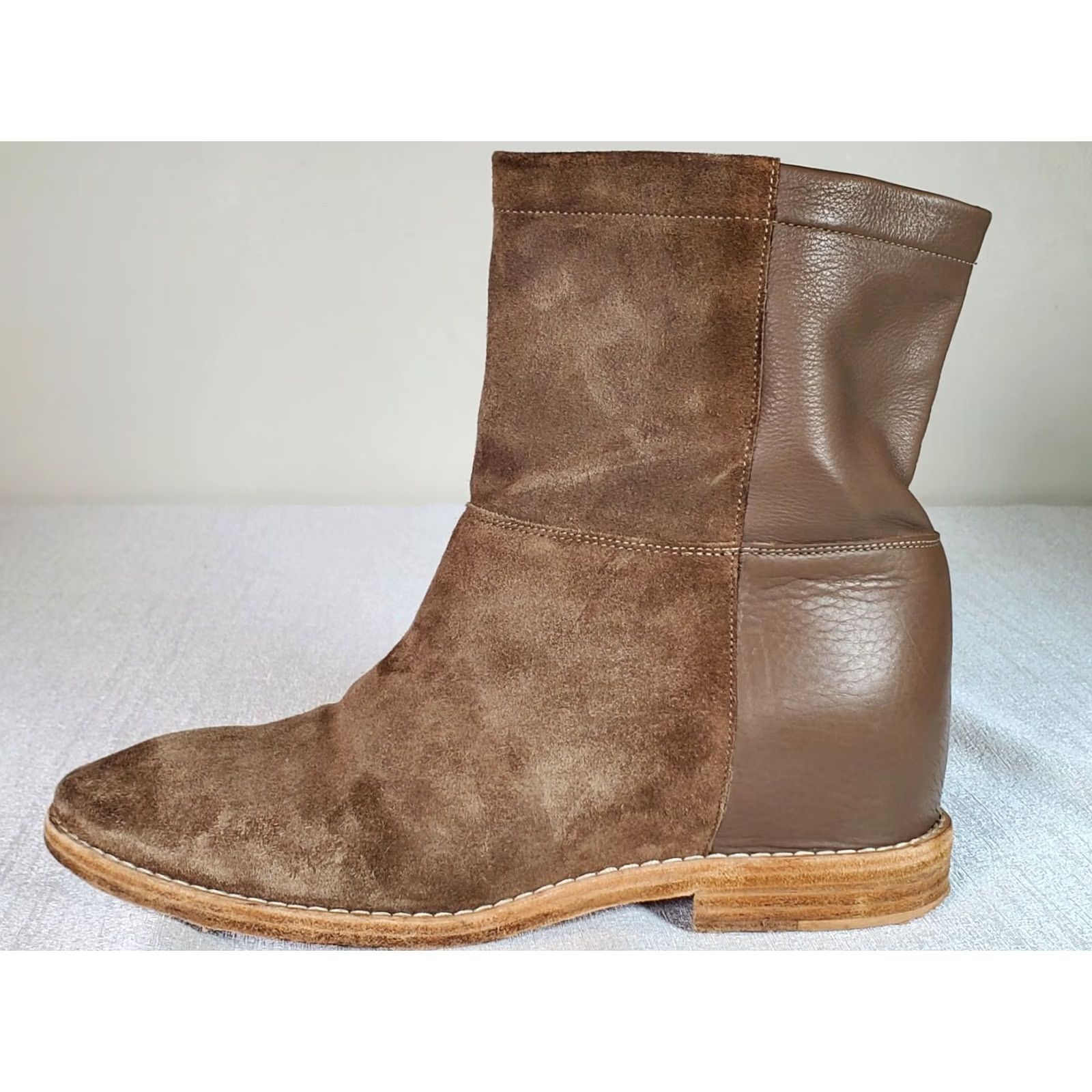 Vince VINCE Grayson Ankle Boots Womens US 7 Leather Suede Block Heel Concealed Wedge Flint Taupe M Size US 7 / IT 37 - 4 Thumbnail
