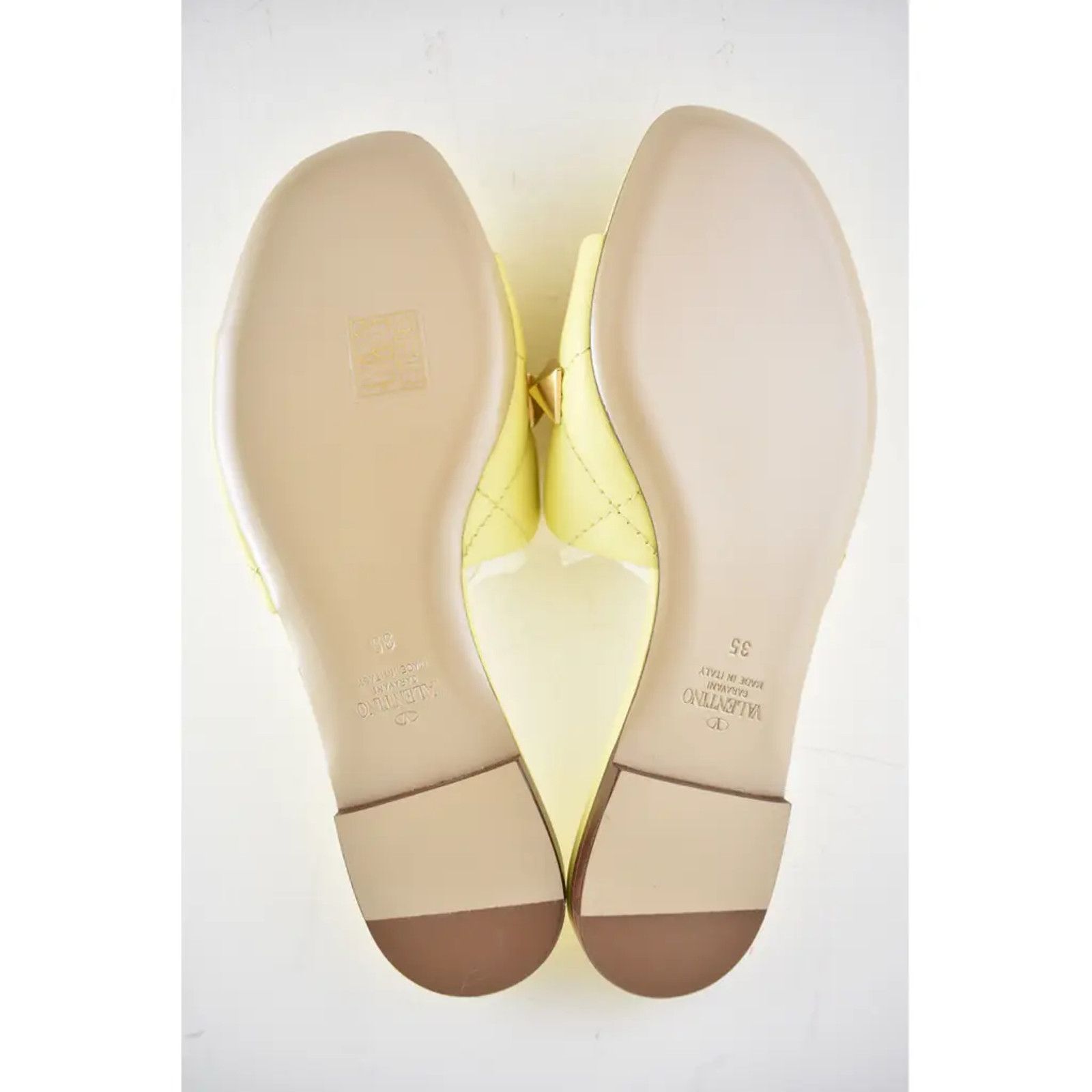 Valentino Valentino Rockstud Roman Stud Lime Yellow Leather Quilted Size US 5 / IT 35 - 12 Thumbnail