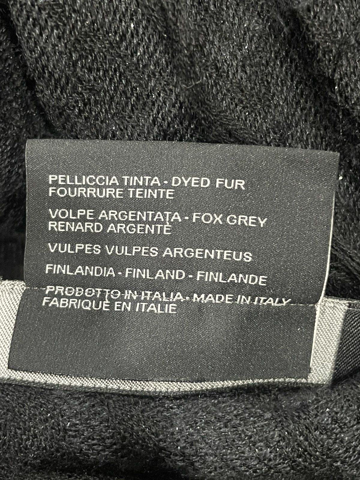 Gucci Gucci fox fur poncho Size ONE SIZE - 6 Thumbnail