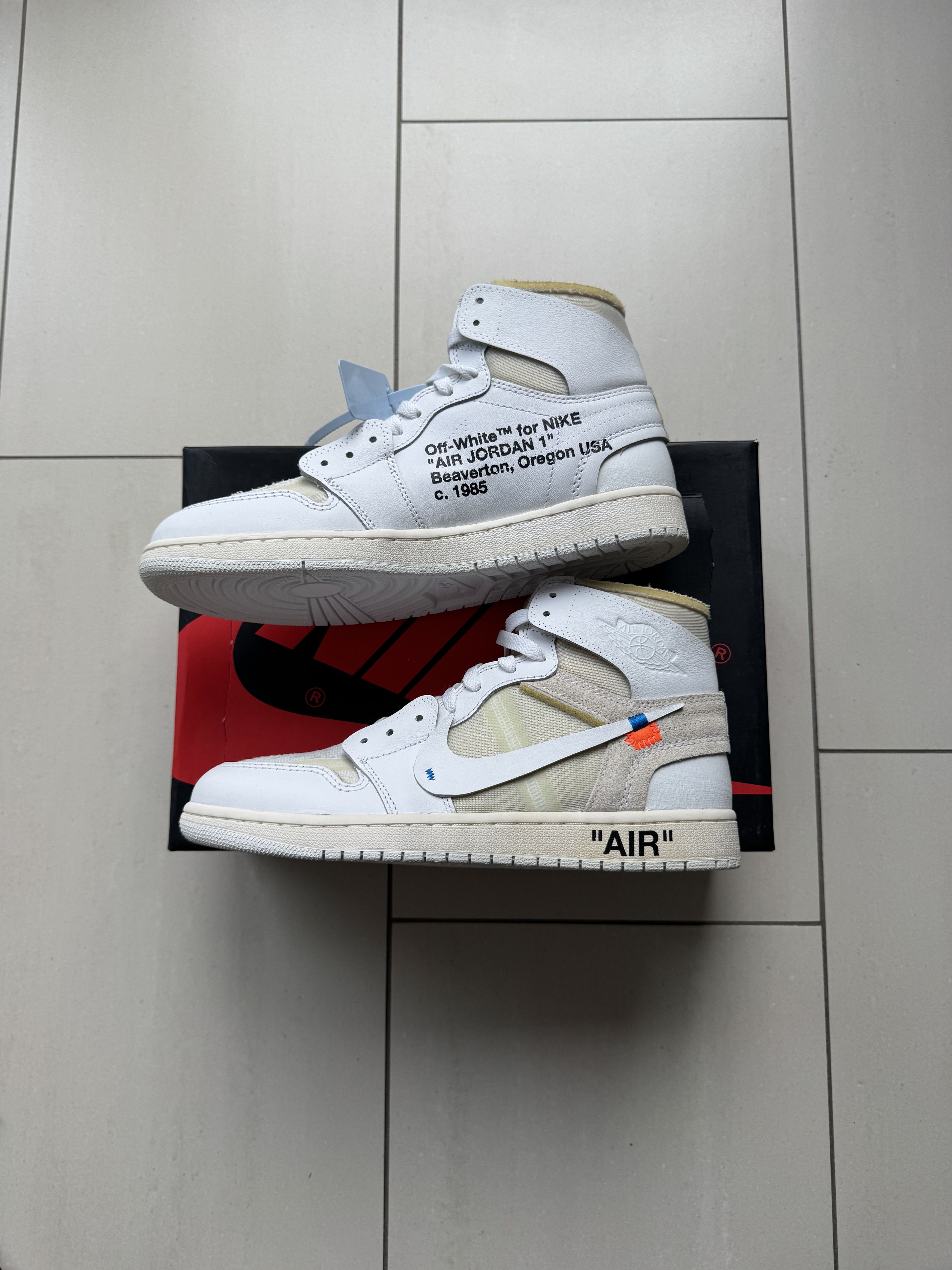 Nike × Off-White Jordan 1 Retro High Off-White Euro Size US 9.5 / EU 42-43 - 5 Thumbnail