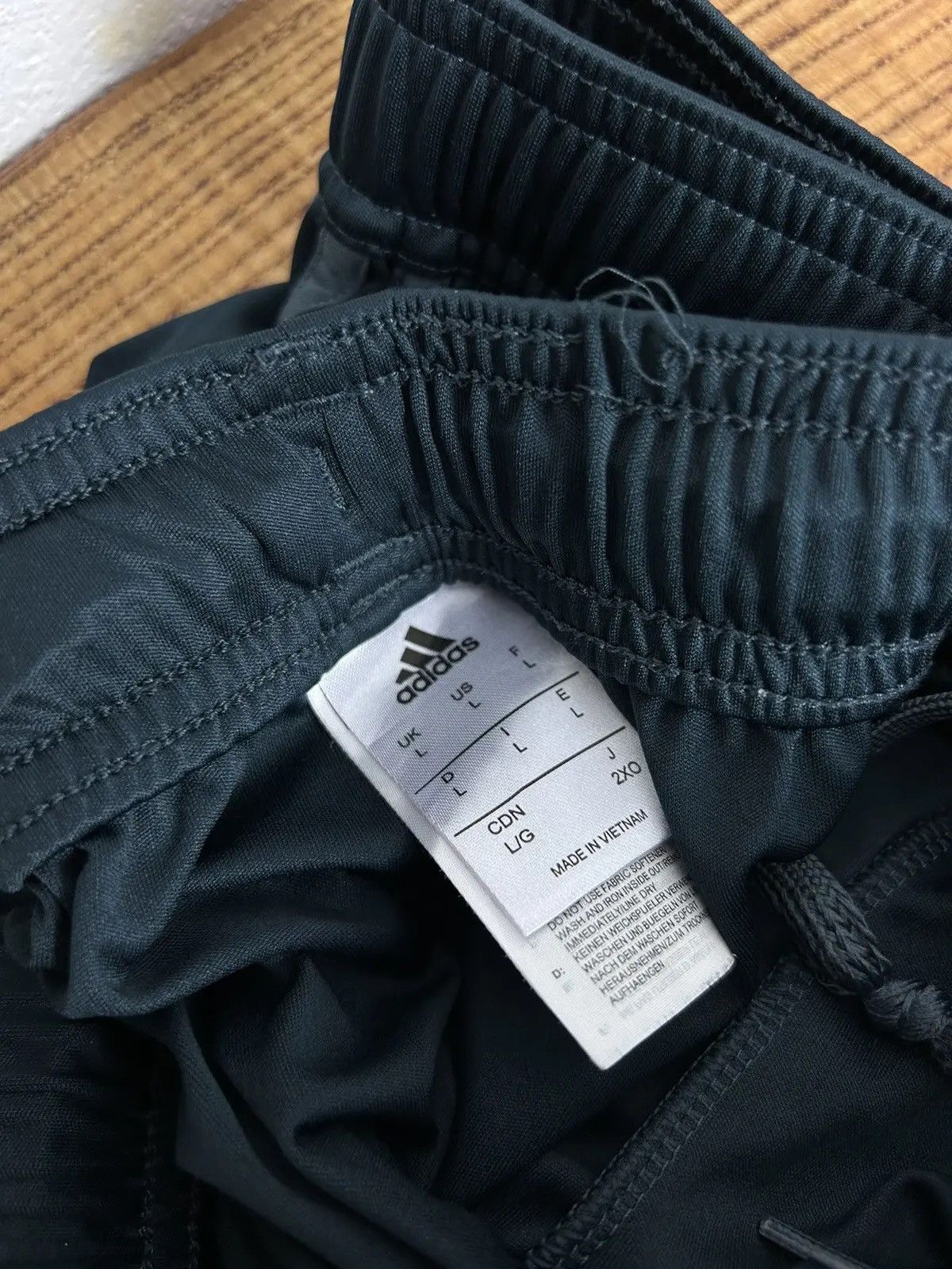Adidas Adidas Real Madrid 2018/19 Away Kit Sportswear Soccer Shorts Size US 34 / EU 50 - 8 Thumbnail