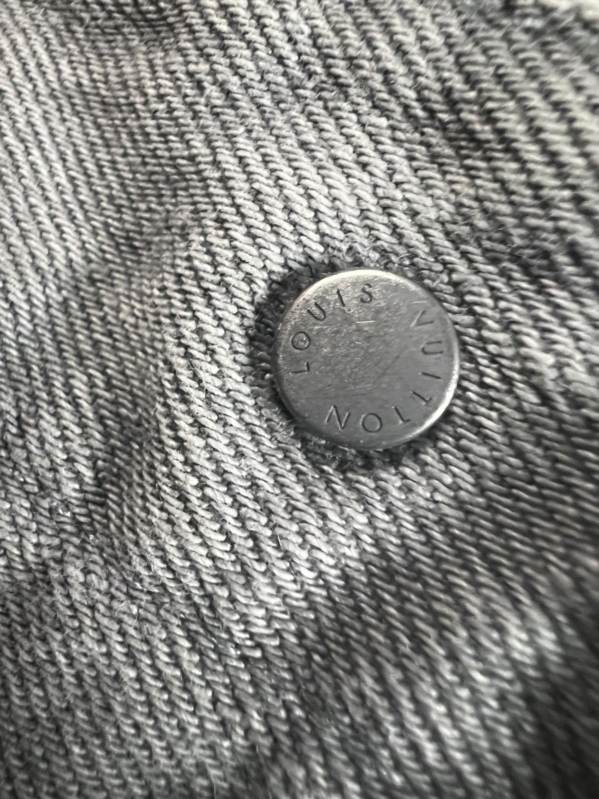 Louis Vuitton LOUIS VUITTON AW19 DENIM JEANS GREY JACKET SZ:50 Size US L / EU 52-54 / 3 - 6 Thumbnail