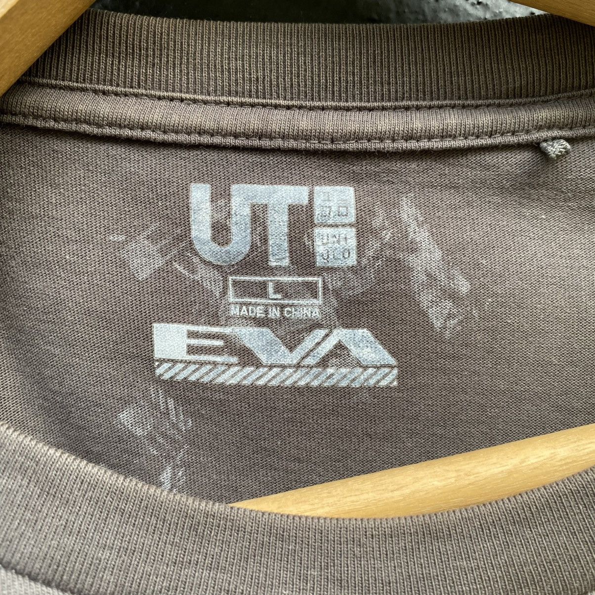 Anime Thrashed Faded Evangelion X Uniqlo Tee Size US L / EU 52-54 / 3 - 7 Thumbnail