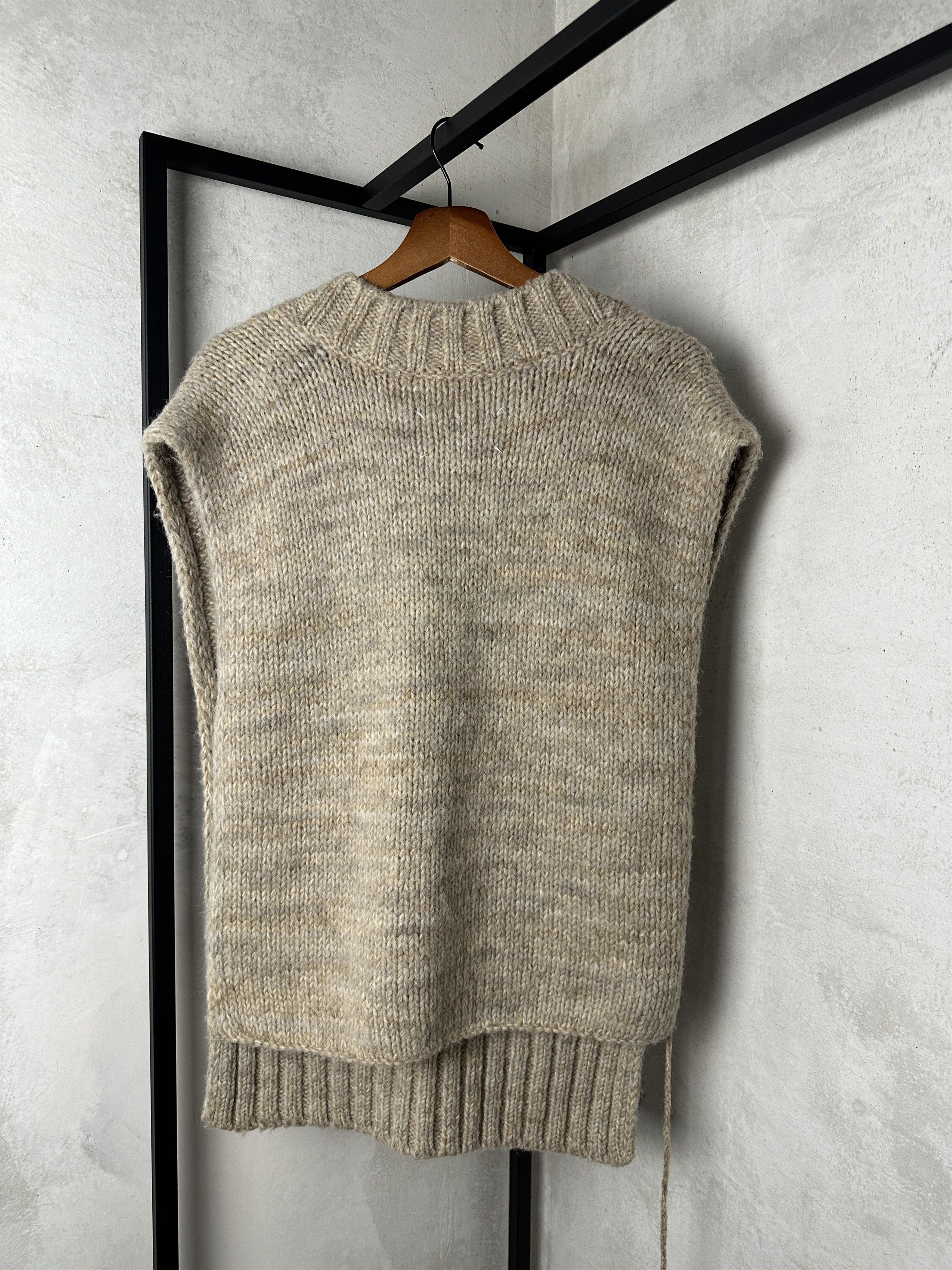 Maison Margiela MAISON MARGIELA Alpaca Wool Sweater Vest Size M / US 6-8 / IT 42-44 - 6 Thumbnail