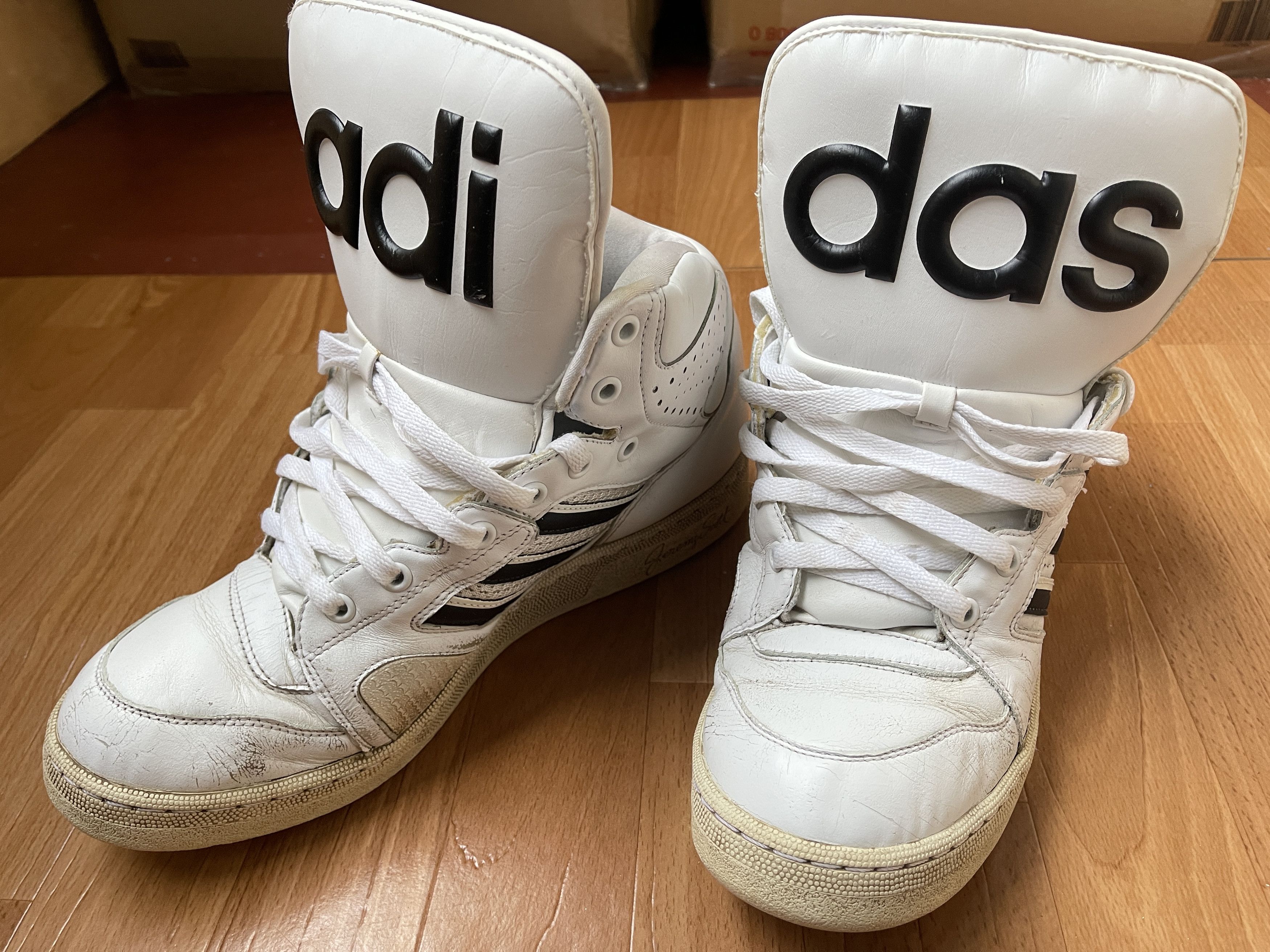 Adidas × Jeremy Scott Adidas sneakers, Jeremy Scott Instinct, Hi Top shoes, V24529 Size US 10.5 / EU 43-44 - 7 Thumbnail