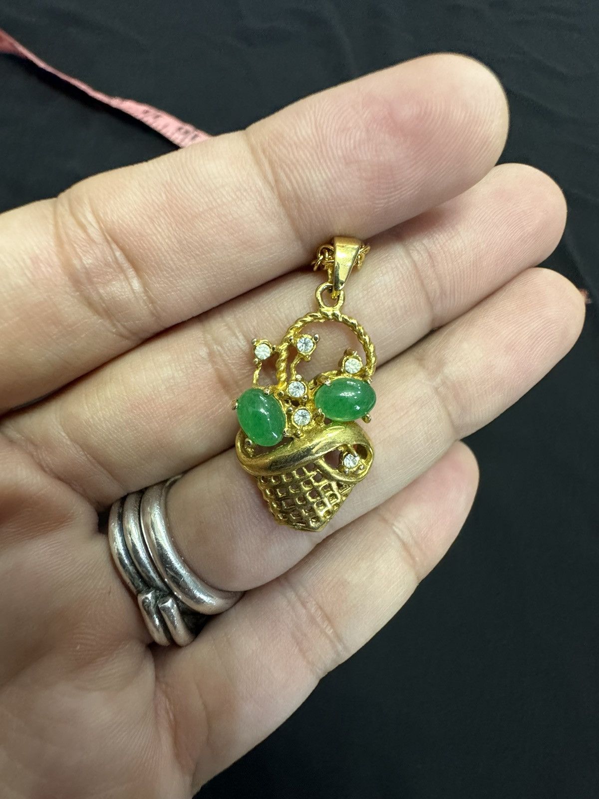 Vintage GREEN JADE PENDANT GOLD LIKE NECKLACE Size ONE SIZE - 5 Thumbnail