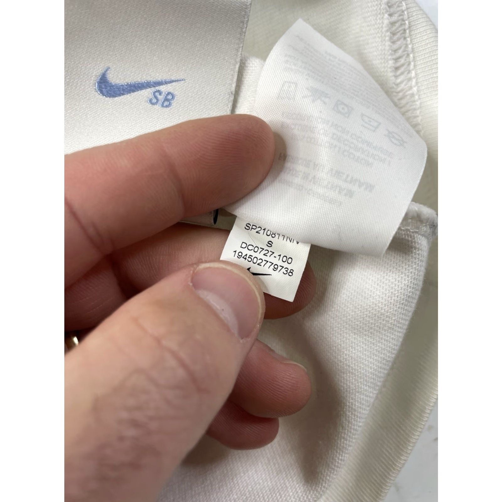 Nike Nike SB x Carpet Company T-Shirt Men S White Crew Neck Short Sleeve Logo Graphic Print Vintage No (adjusted) Size US S / EU 44-46 / 1 - 7 Thumbnail
