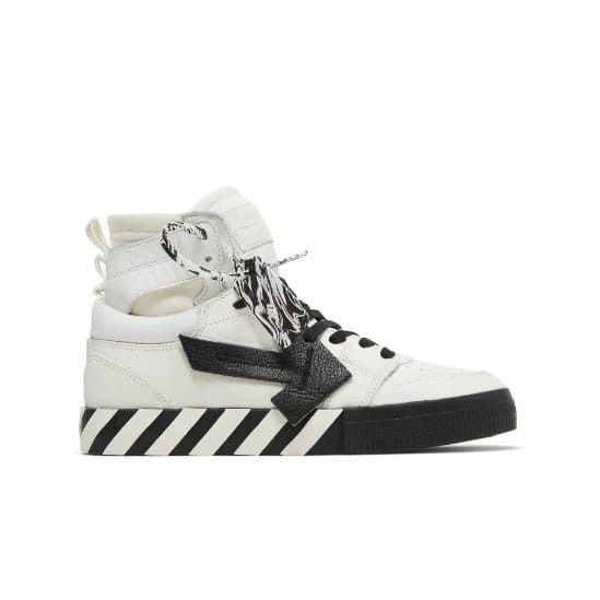 Off-White o1y0225 Hi-Top Sneakers in Black/White Size US 8 / EU 41 - 1 Thumbnail