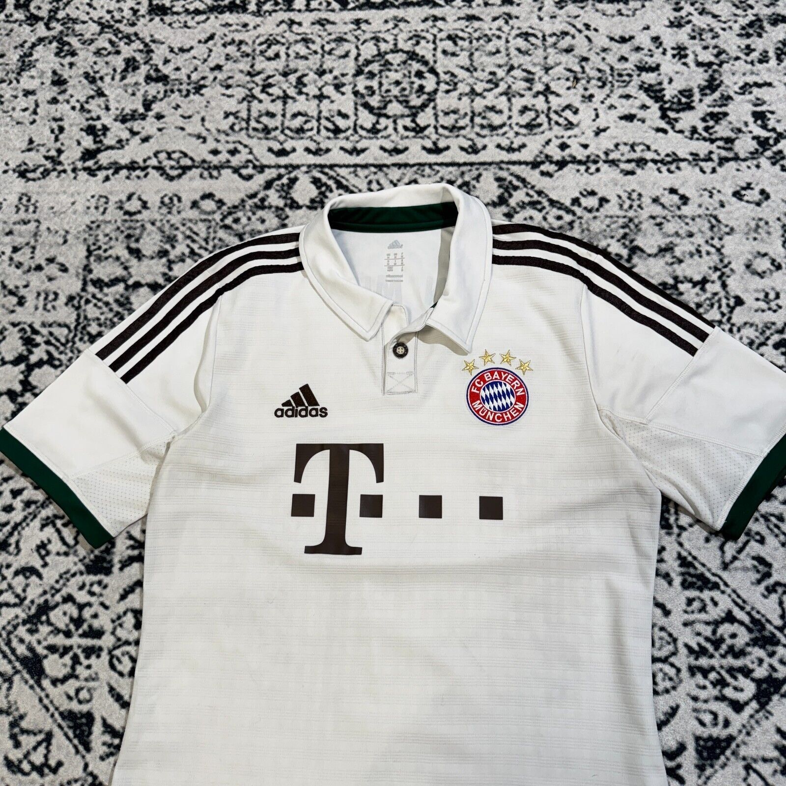 Adidas × Vintage Adidas White Polyester Jersey T-Shirt Size M Bayern Munchen Size US M / EU 48-50 / 2 - 7 Thumbnail