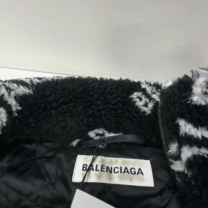 Balenciaga Balenciaga Black Faux Fur Zip-Up Jacket 0079-2507 Size XS / US 0-2 / IT 36-38 - 3 Thumbnail