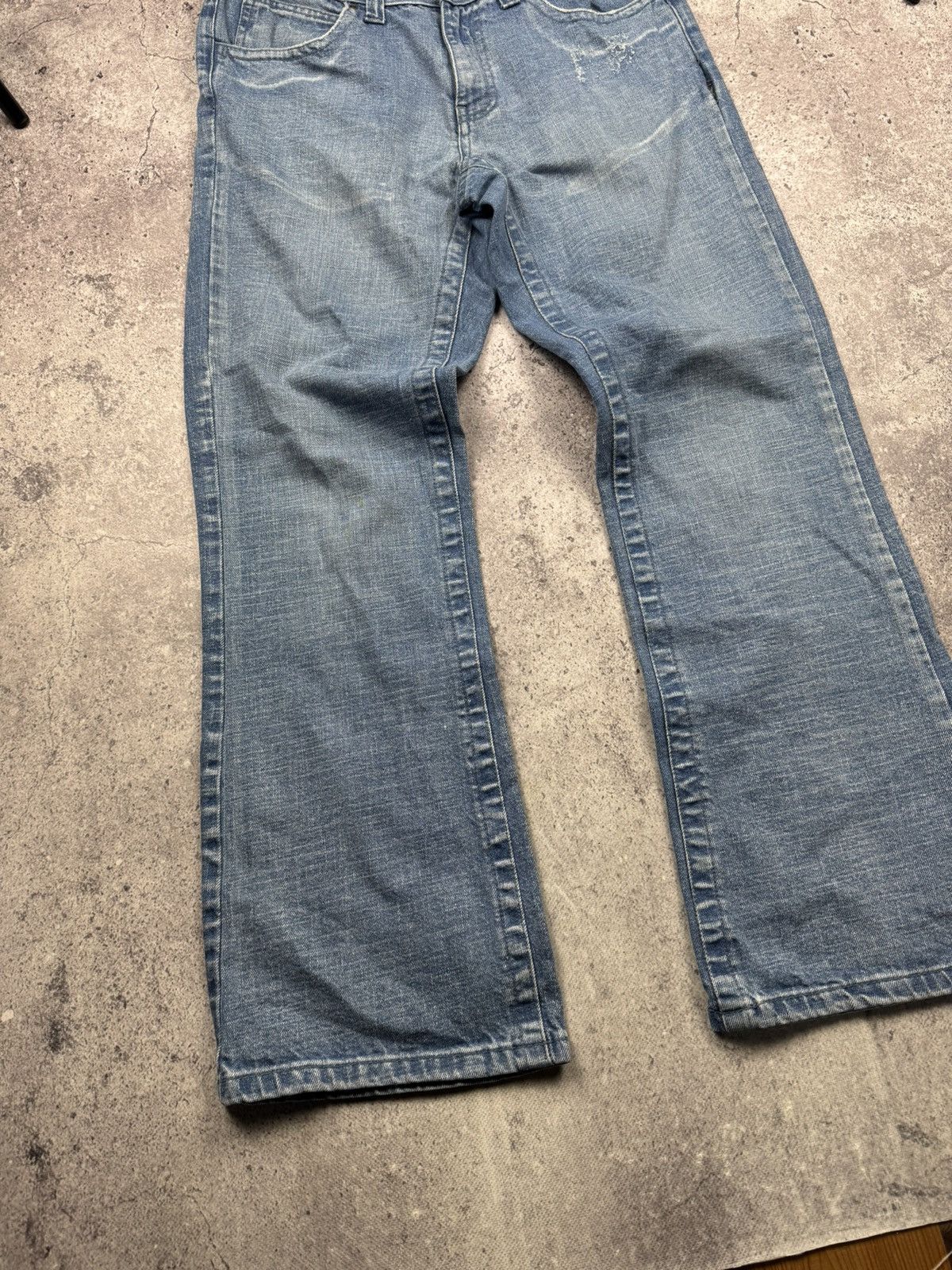 Japanese Brand Vintage Flared Distressed Jeans Japanesse Baggy Wide Y2K Size US 32 / EU 48 - 6 Thumbnail