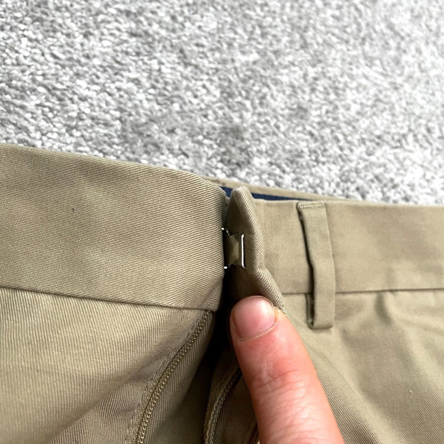 Banana Republic Banana Republic Slim Fit Chino Pants Mens 30x32 Brown 100% Cotton Size US 30 / EU 46 - 3 Thumbnail