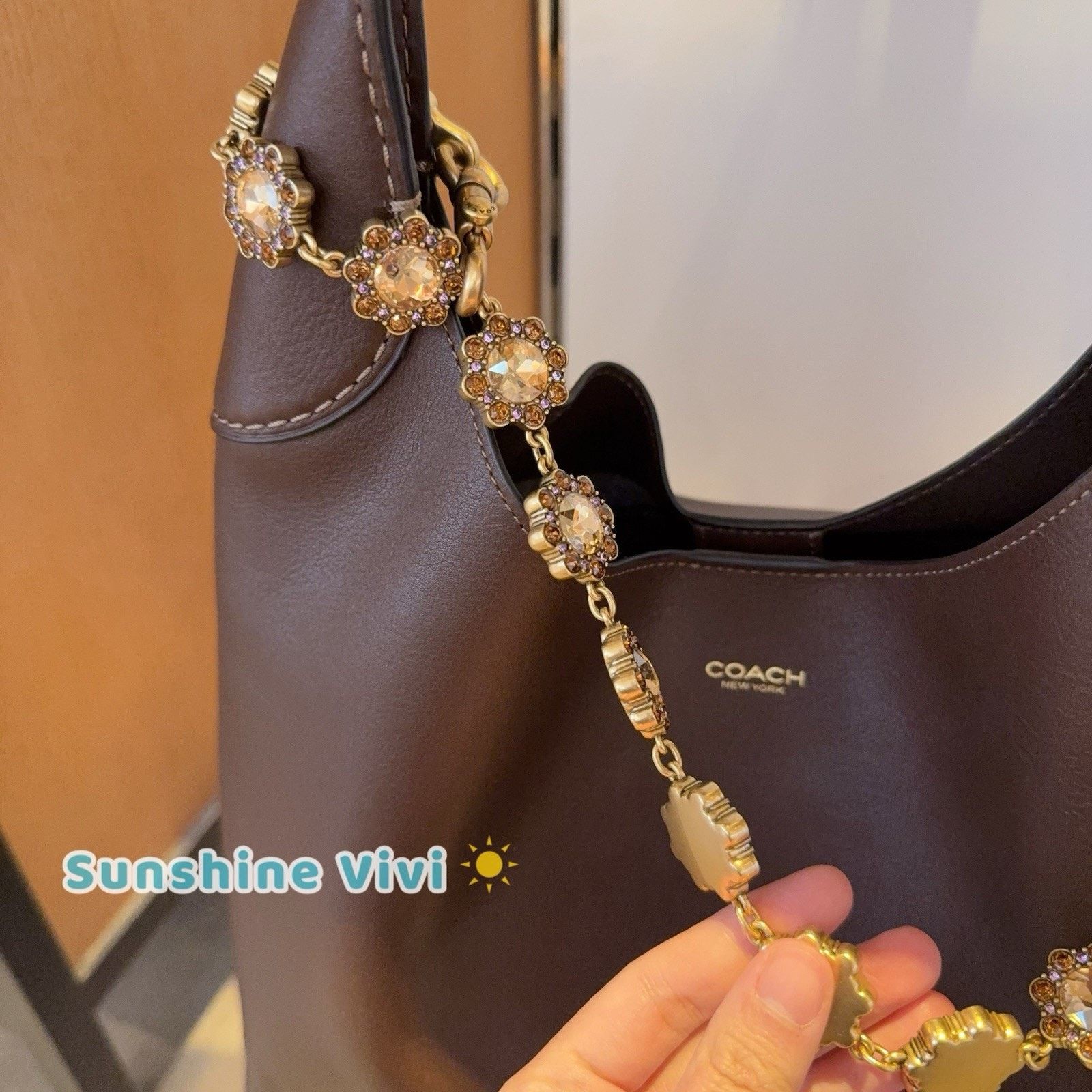 Coach NWT Coach Jewelry Chain Strap CAU47 Brass/Yellow（no bag） Size ONE SIZE - 4 Thumbnail