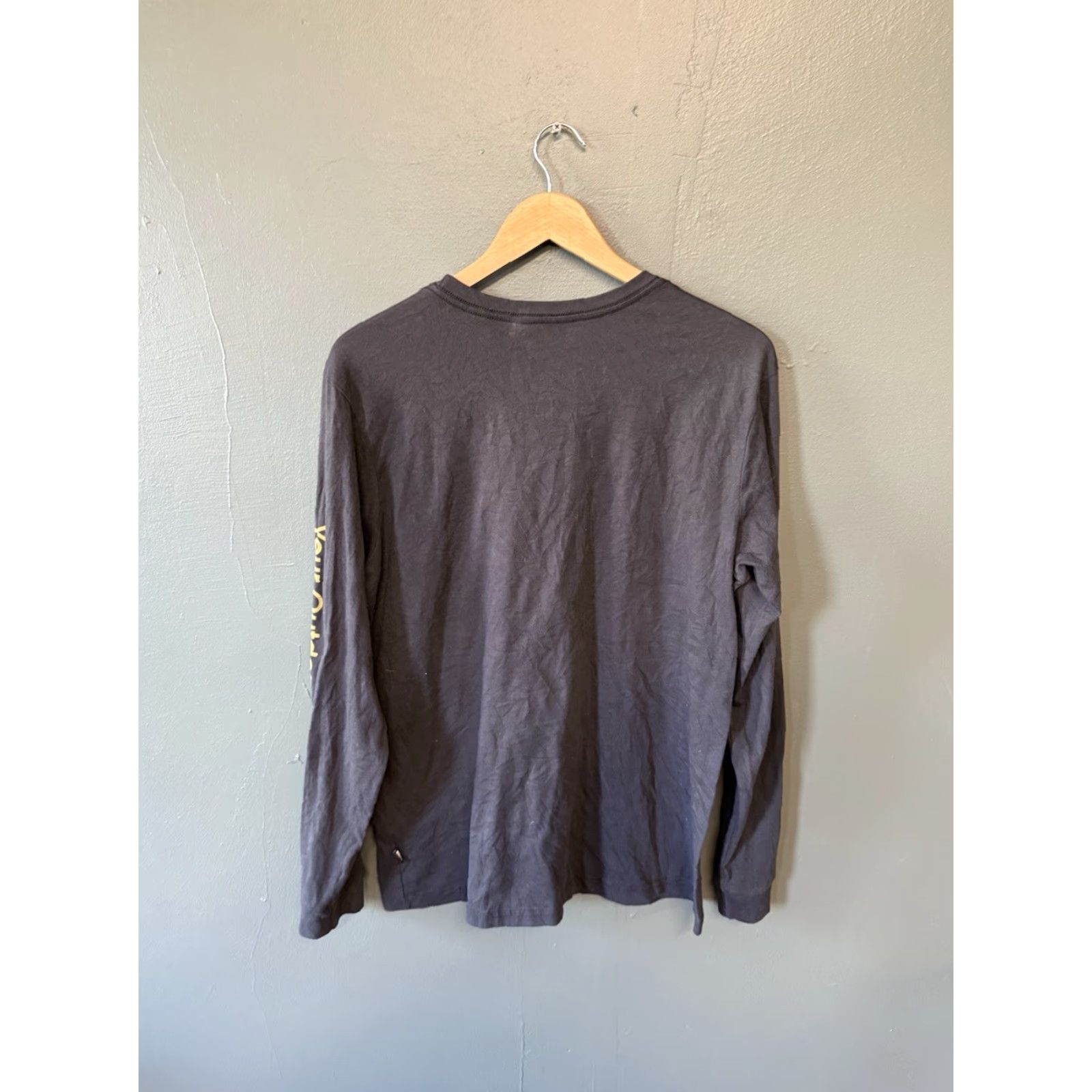 Vintage REI Coop Mens Gray Long Sleeve Graphic T-shirt Size Medium Size US M / EU 48-50 / 2 - 2 Thumbnail