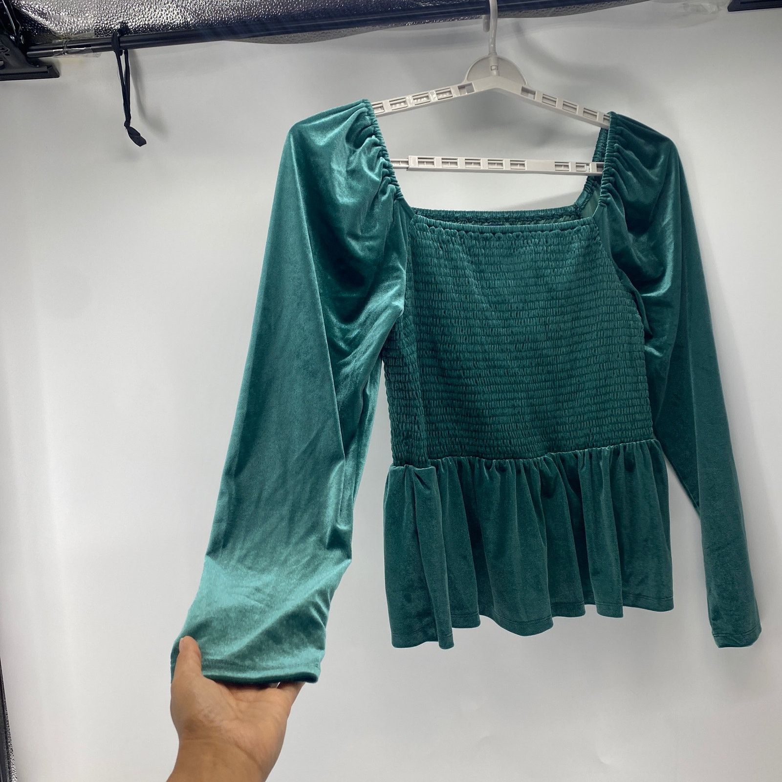 Gap GAP Long Sleeve Velvet Smocked Peplum Top Green sz XLT Size XL / US 12-14 / IT 48-50 - 2 Thumbnail