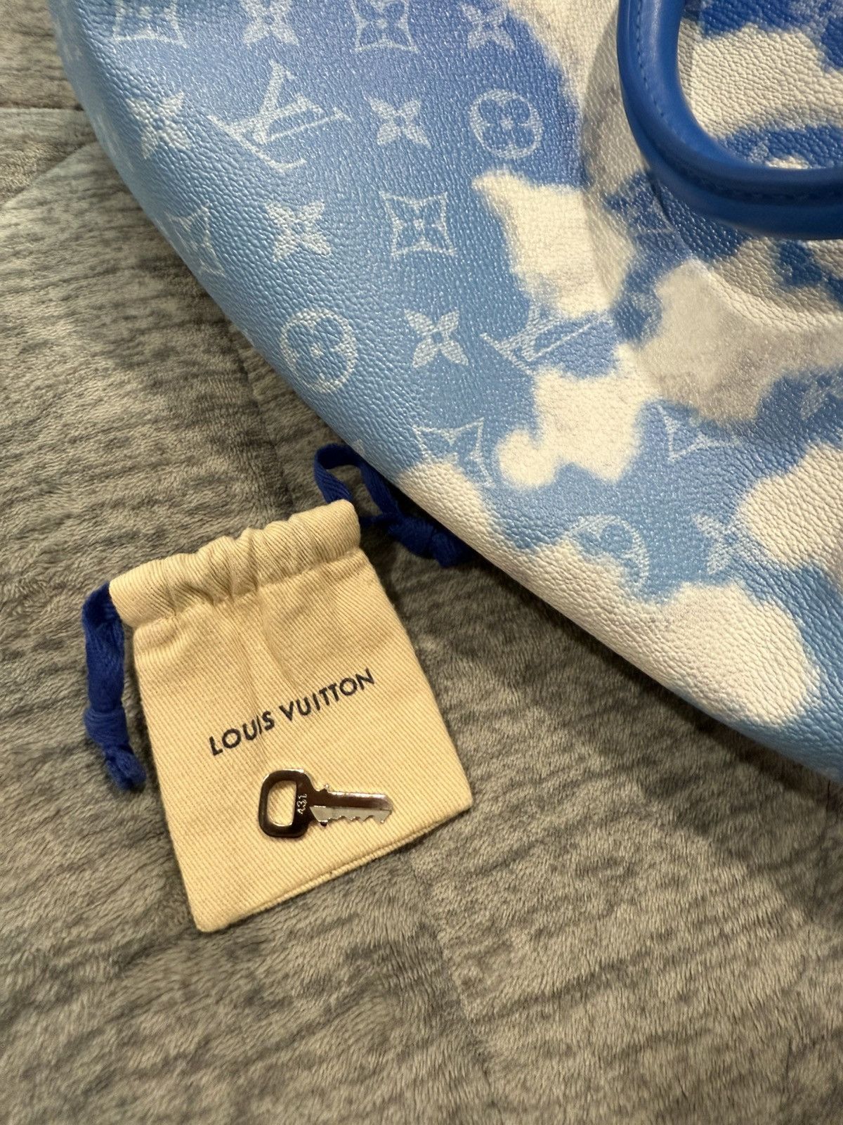 Louis Vuitton Louis Vuitton Cloud Keepall 50 FW20 Virgil Abloh Size ONE SIZE - 8 Thumbnail