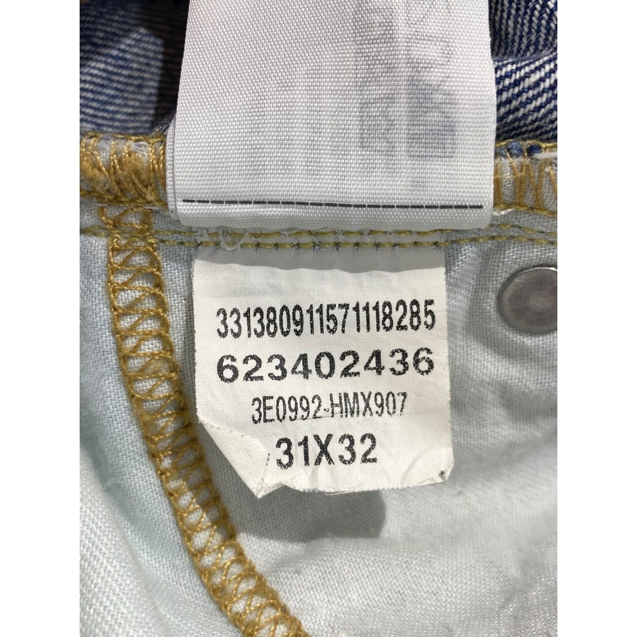 Hollister Hollister Slim Straight Blue Wash Distress Patch Style Jeans Size US 32 / EU 48 - 14 Thumbnail