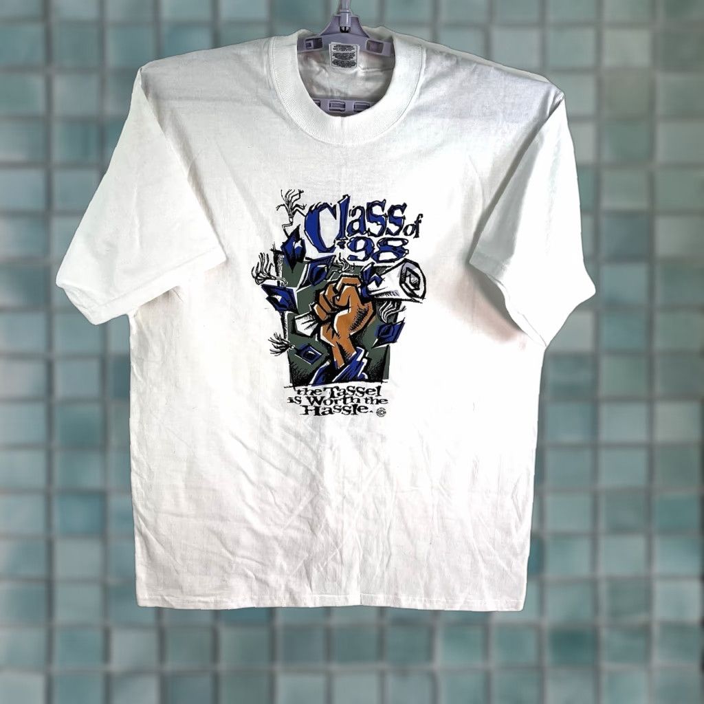Fruit Of The Loom VINTAGE Fruit of the Loom Men's T-Shirt Size L White 90s Graphic Print Crew Neck Short Sleeve 1998 Classic, USA Size US L / EU 52-54 / 3 - 1 Thumbnail