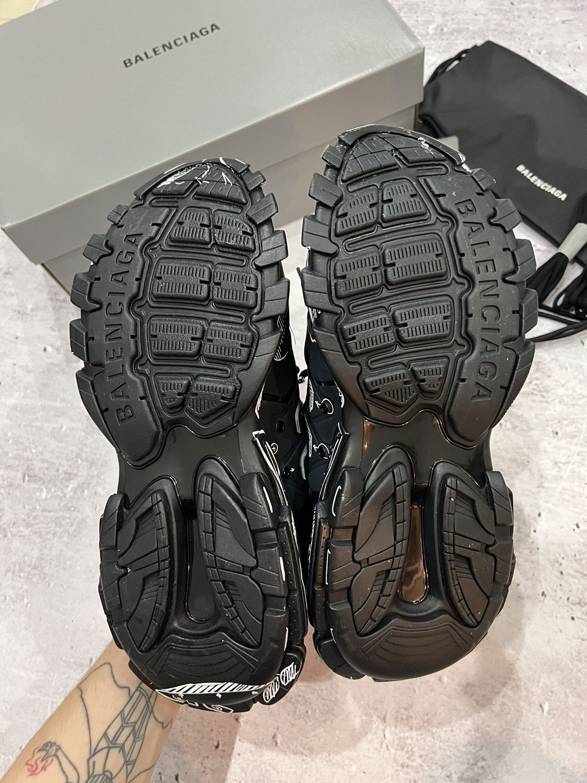 Balenciaga Balenciaga Track Sneaker Sketch Graffiti Size US 10 / EU 43 - 7 Thumbnail