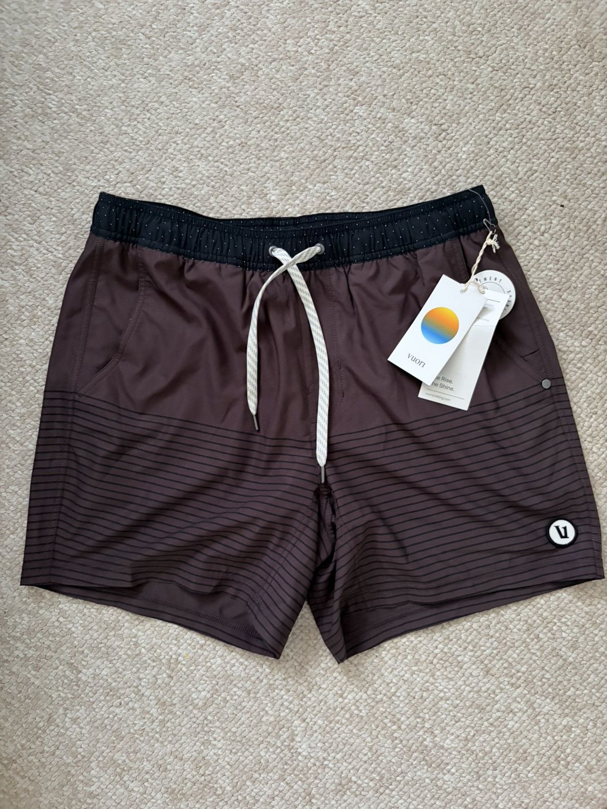 Vuori Vuori Size US 32 / EU 48 - 1 Thumbnail