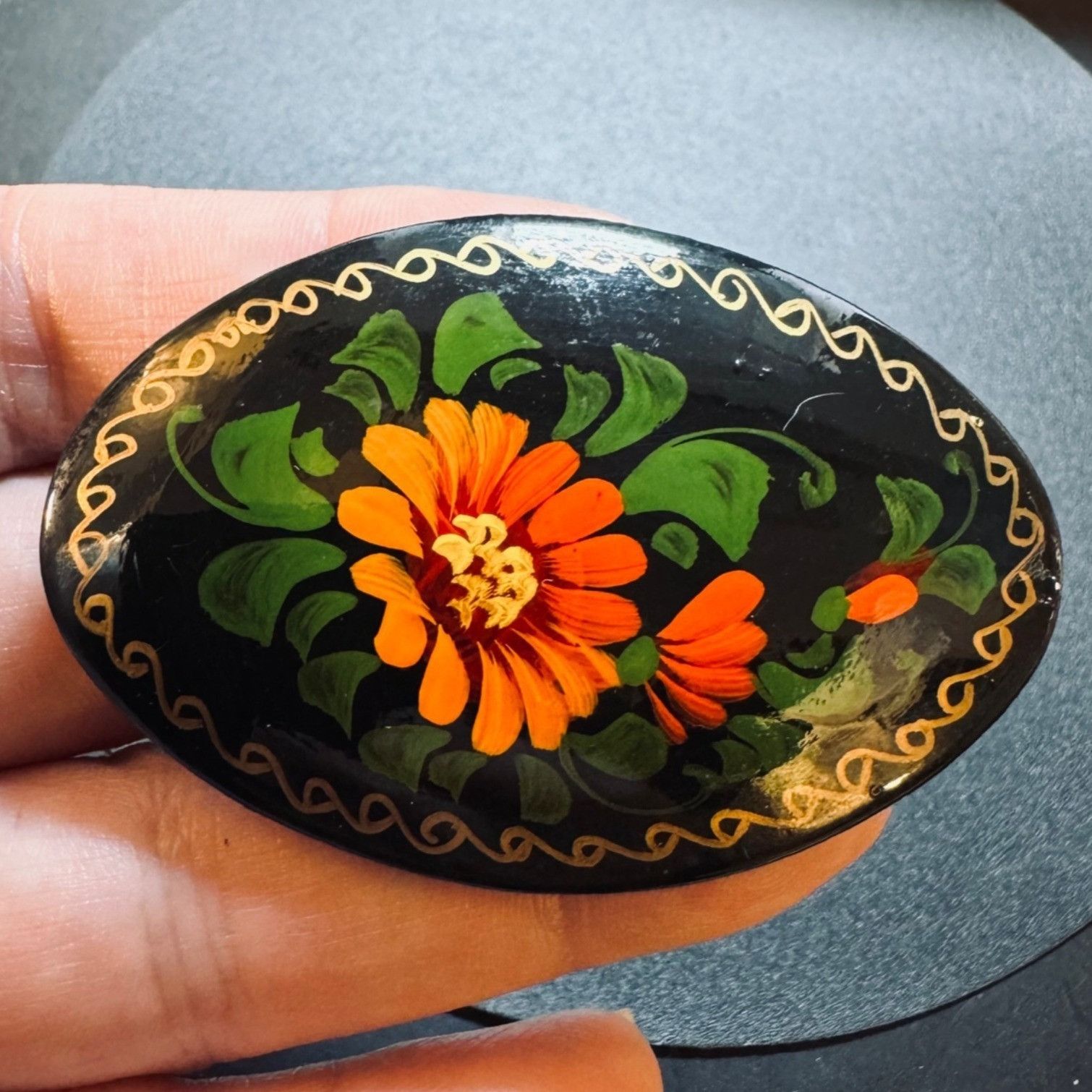 Other Antique Hand Painted Flower Design Floral Wooden Brooch Size Size ONE SIZE - 2 Thumbnail