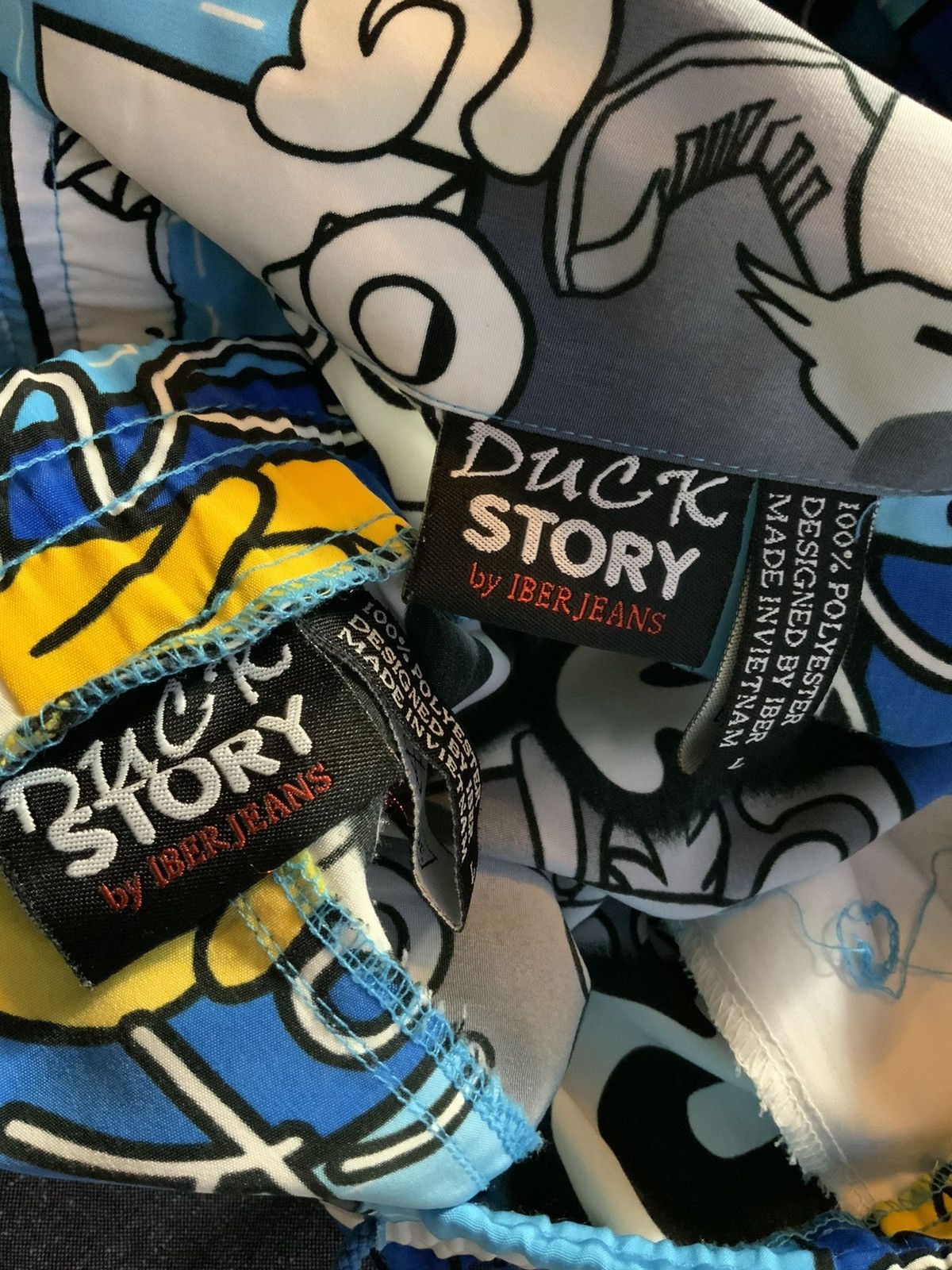 Vintage Vintage 90s 2000s Y2K Duck Story Iber Shirt Shorts 2PC Set Size US L / EU 52-54 / 3 - 7 Thumbnail