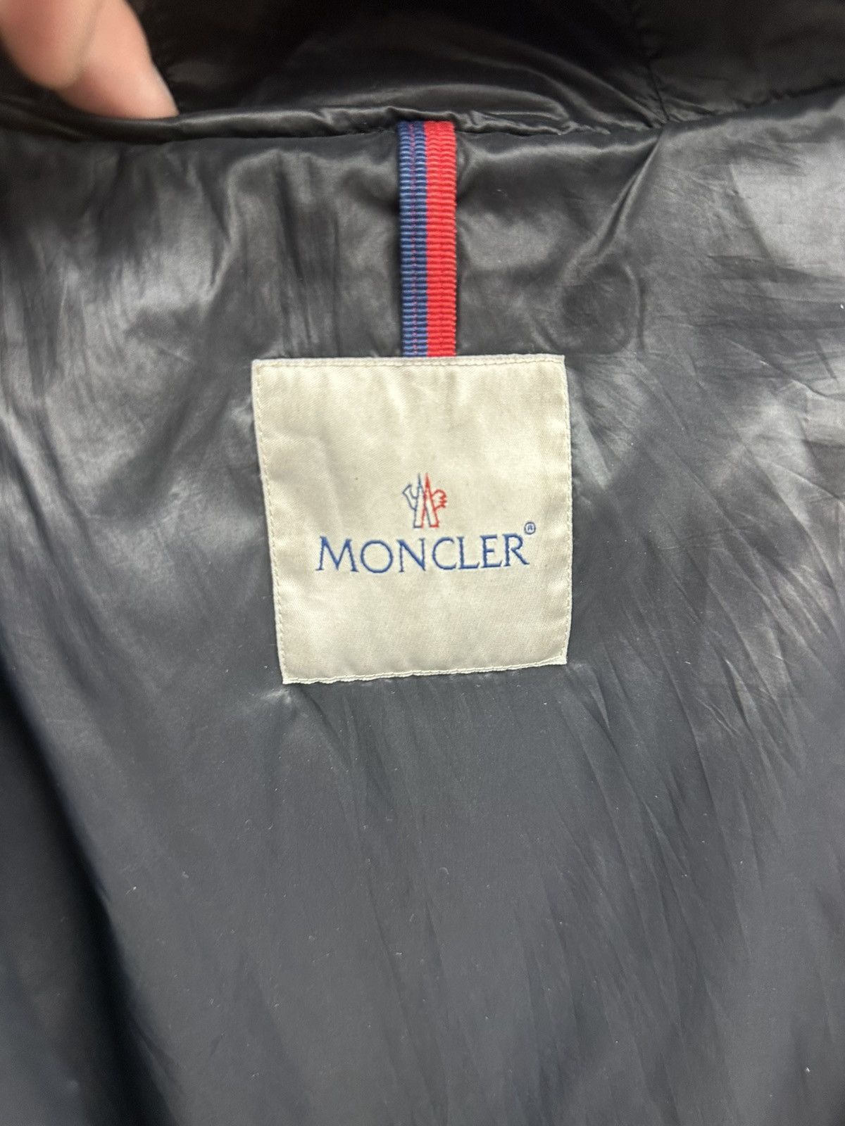 Moncler Moncler Agout Puffer Jacket (Logo Patch Detailing) Size US XL / EU 56 / 4 - 3 Thumbnail
