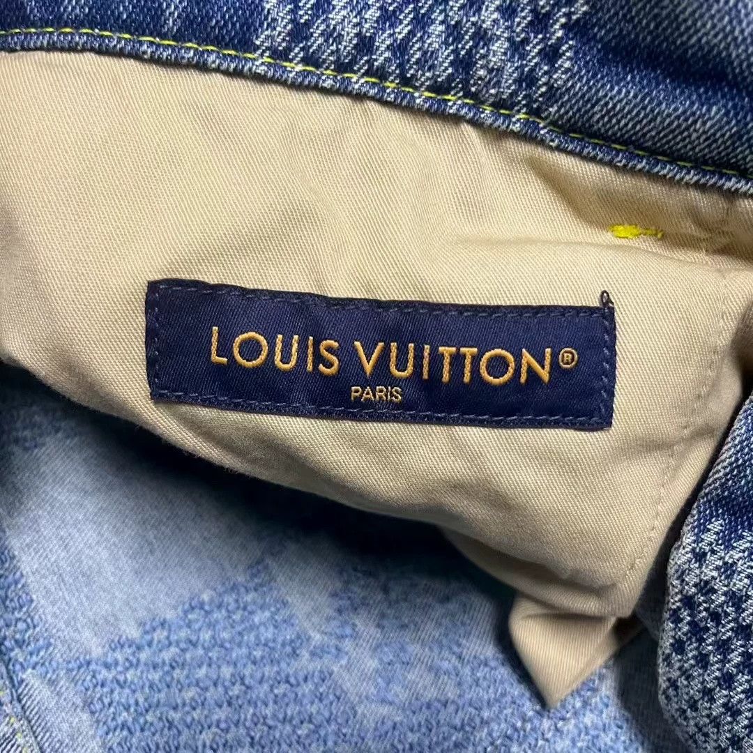 Louis Vuitton Louis Vuitton Blue Check Mid-Rise Straight Jeans Size US 33 - 2 Thumbnail
