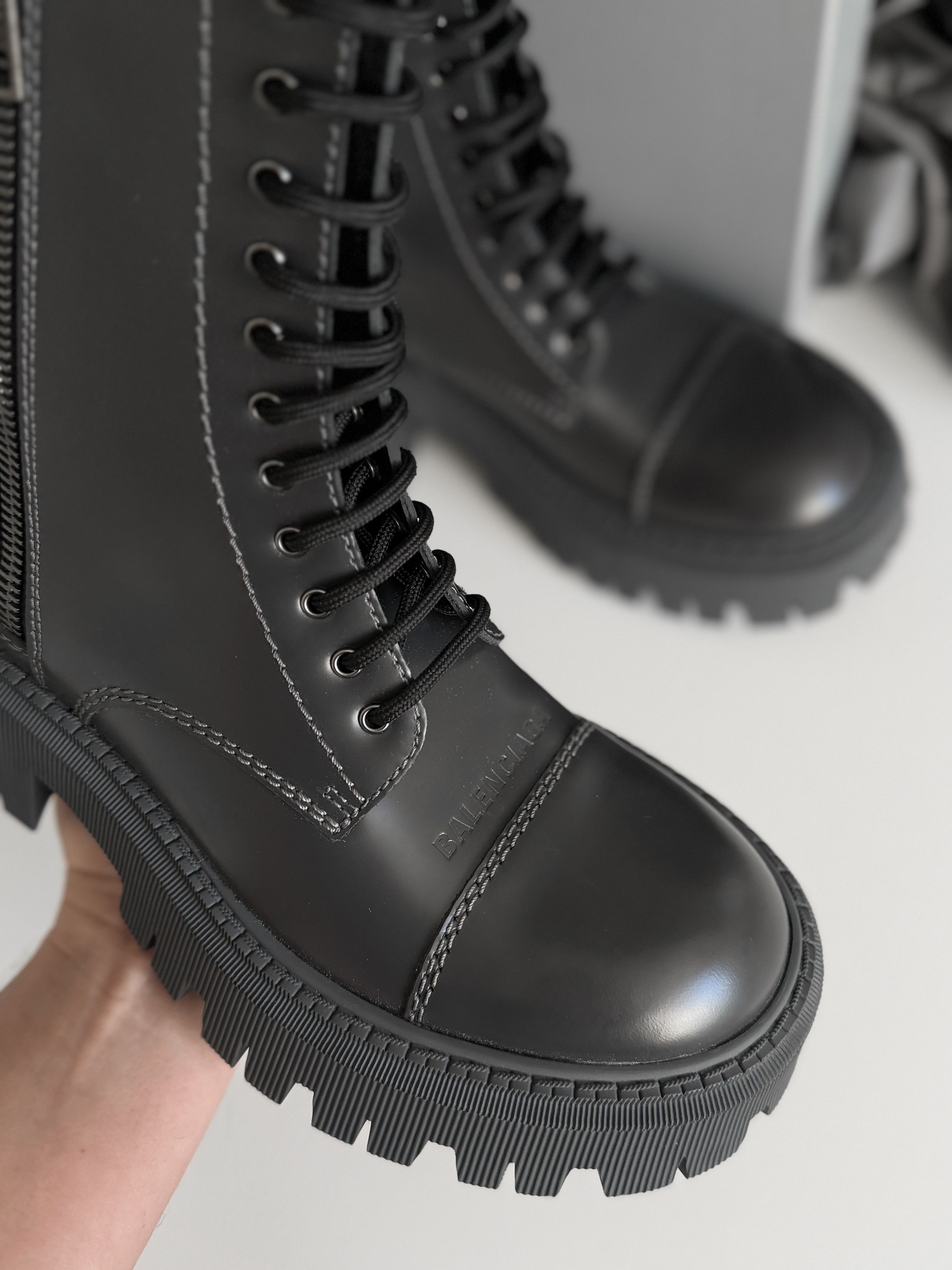 Balenciaga Balenciaga Tractor Boots | Grey Size US 8 / IT 38 - 7 Thumbnail