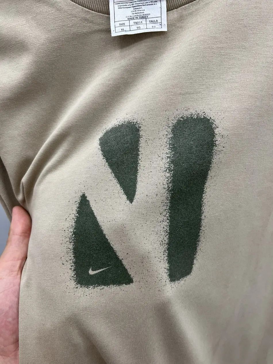 Nike Vintage Nike Oversize Central Logo Tee T-shirt Size US XL / EU 56 / 4 - 2 Thumbnail