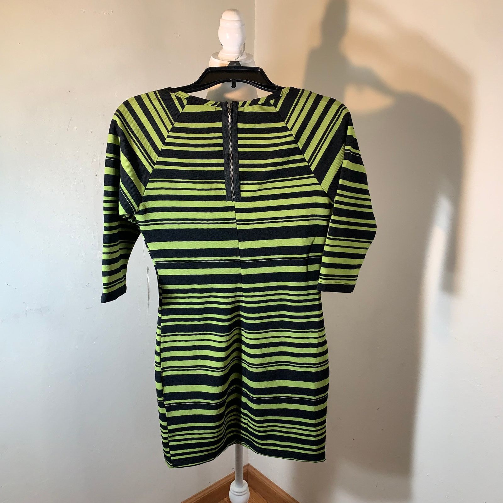 Other Bebop Women’s Dress Green Striped 3/4 Sleeve Dress Size M / US 6-8 / IT 42-44 - 7 Thumbnail