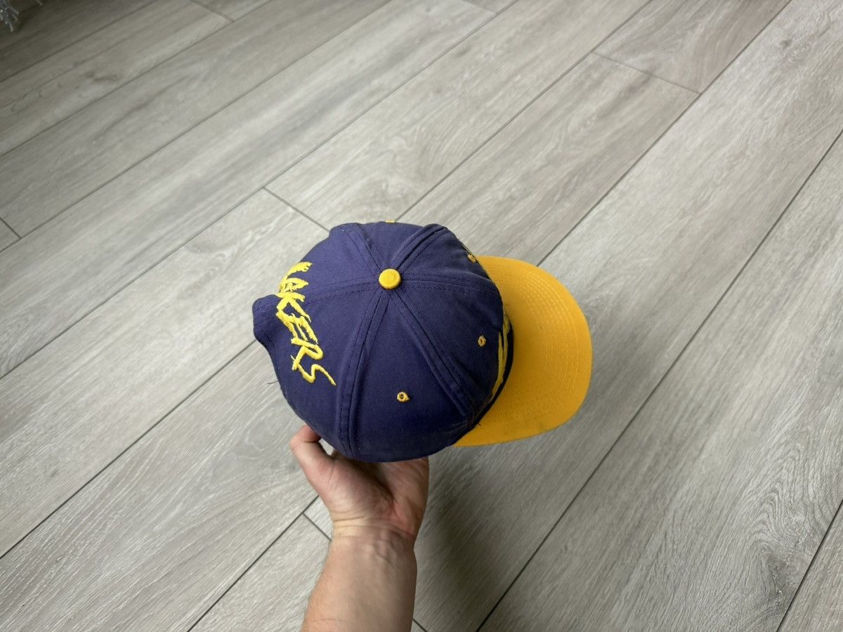 NBA 90s Vintage Lakers Cap Size ONE SIZE - 4 Thumbnail