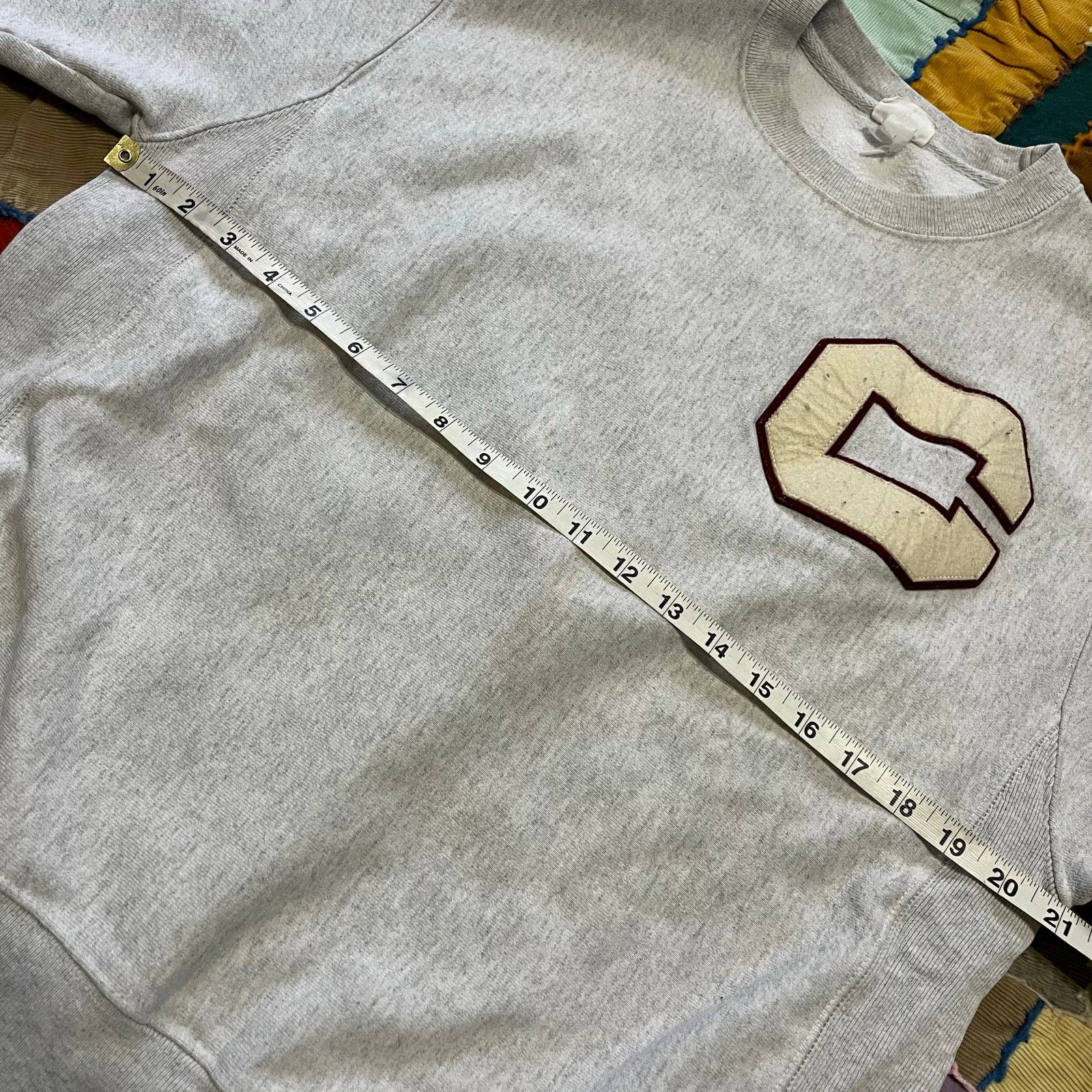 Champion Y2K Champion Big C Logo Grey Crewneck Medium Size US M / EU 48-50 / 2 - 6 Thumbnail
