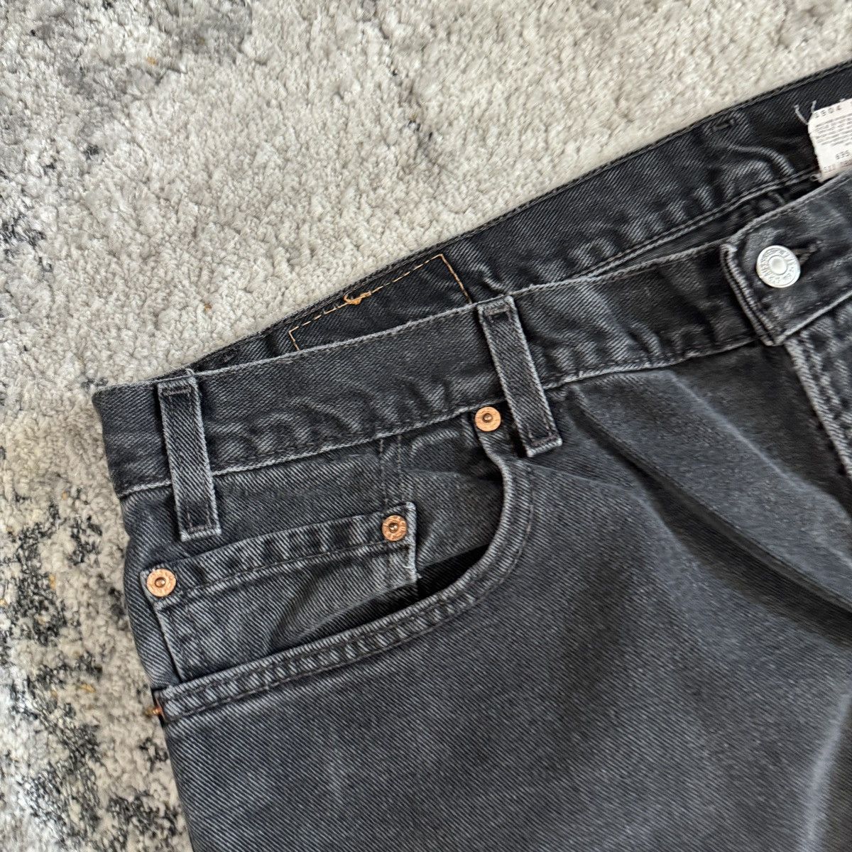 Levi's × StraightFaded × Vintage Vintage 90s Levi’s 550 faded black wide leg baggy jeans Size US 41 - 6 Thumbnail