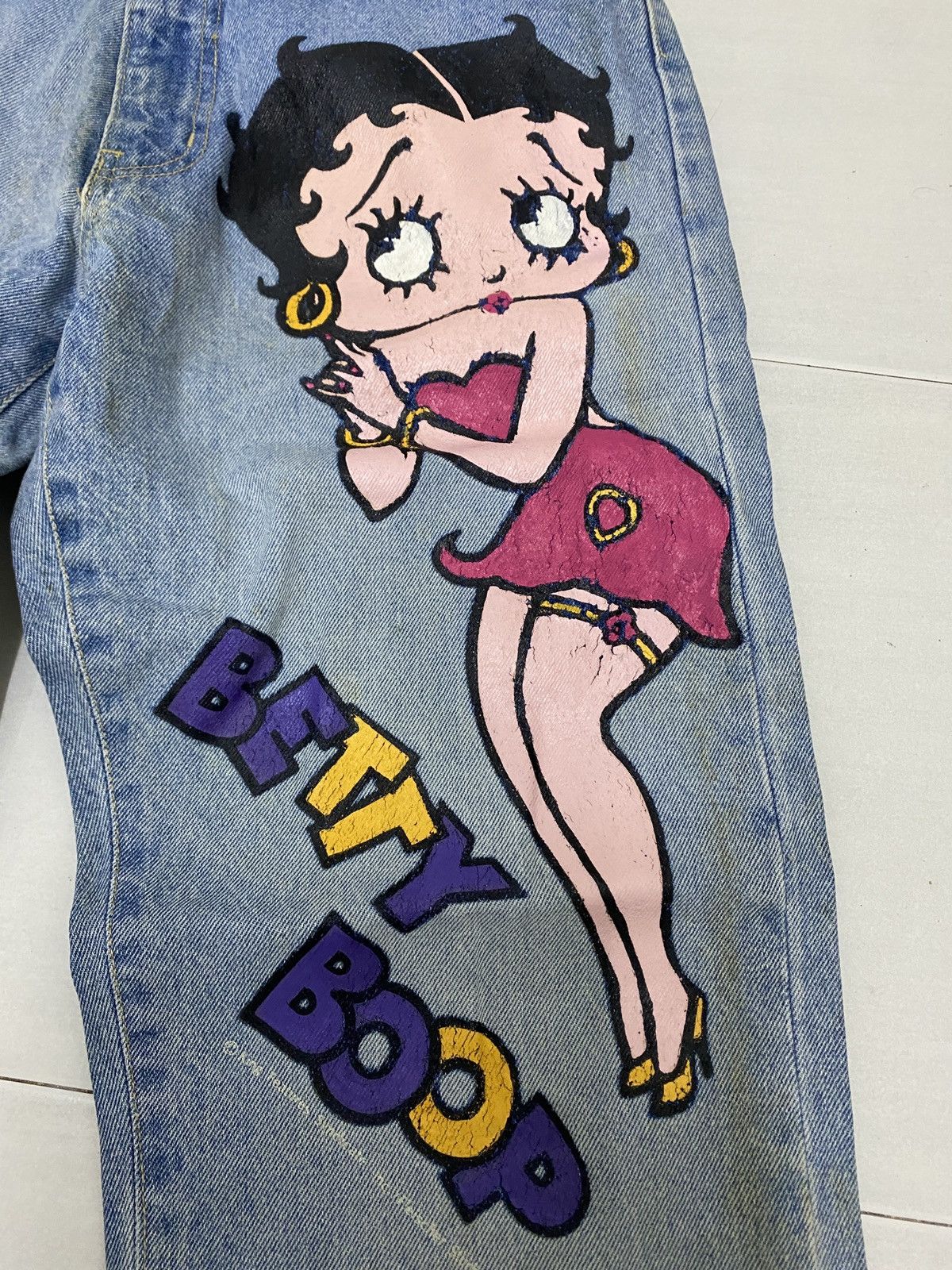 Vintage Vintage Betty Boop Big Print Jeans distressed Size 27" / US 4 / IT 40 - 6 Thumbnail