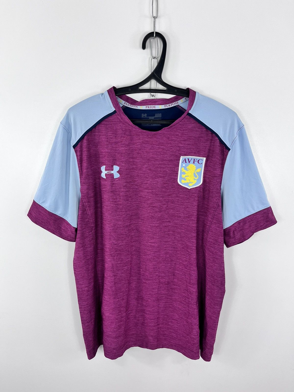 Under Armour Under Armour Aston Villa Training Jersey Purple Pink Sz L Size US L / EU 52-54 / 3 - 1 Thumbnail