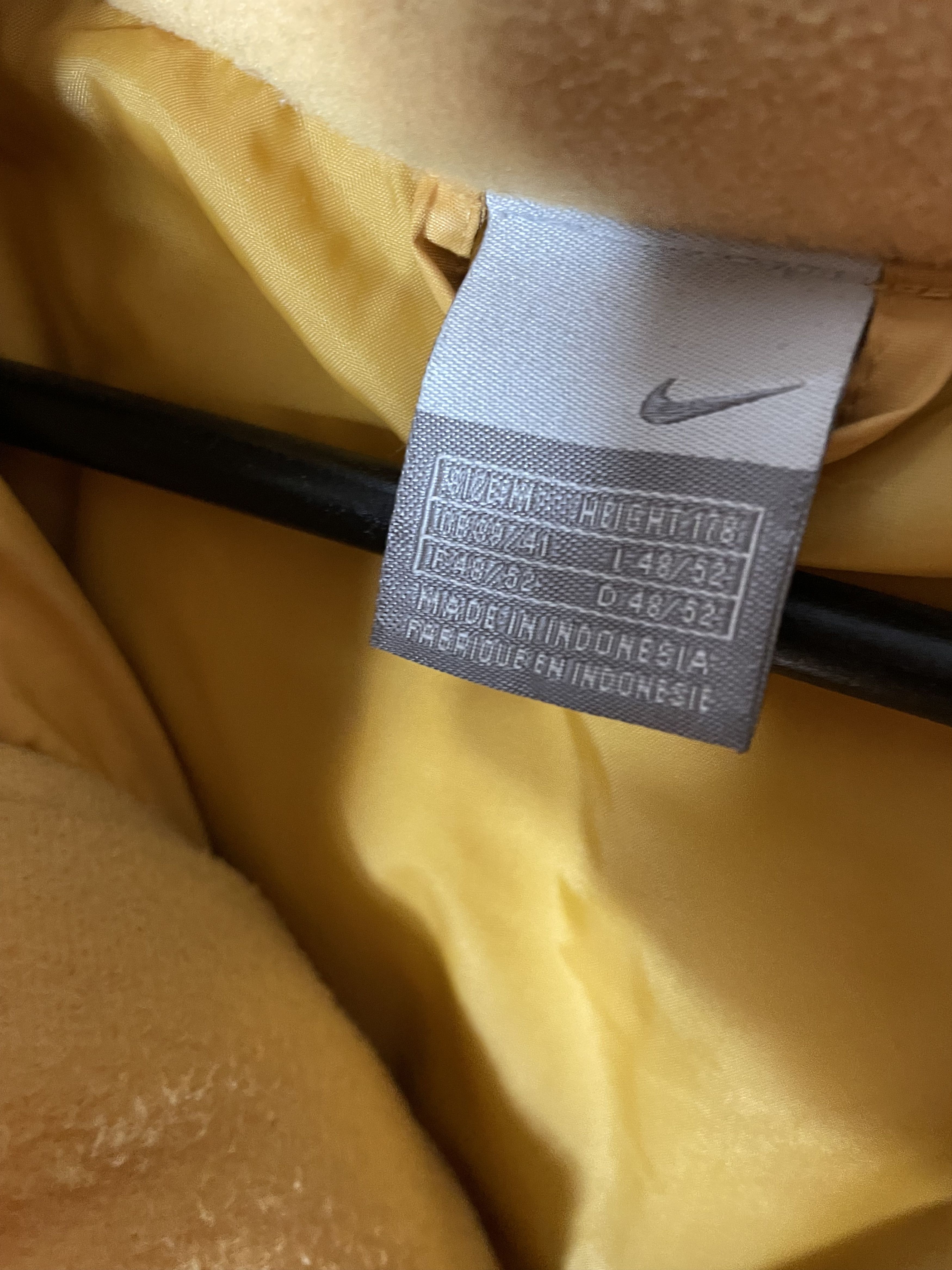 Nike × Vintage Nike Vintage 90's Puffer Vest Size US L / EU 52-54 / 3 - 7 Thumbnail
